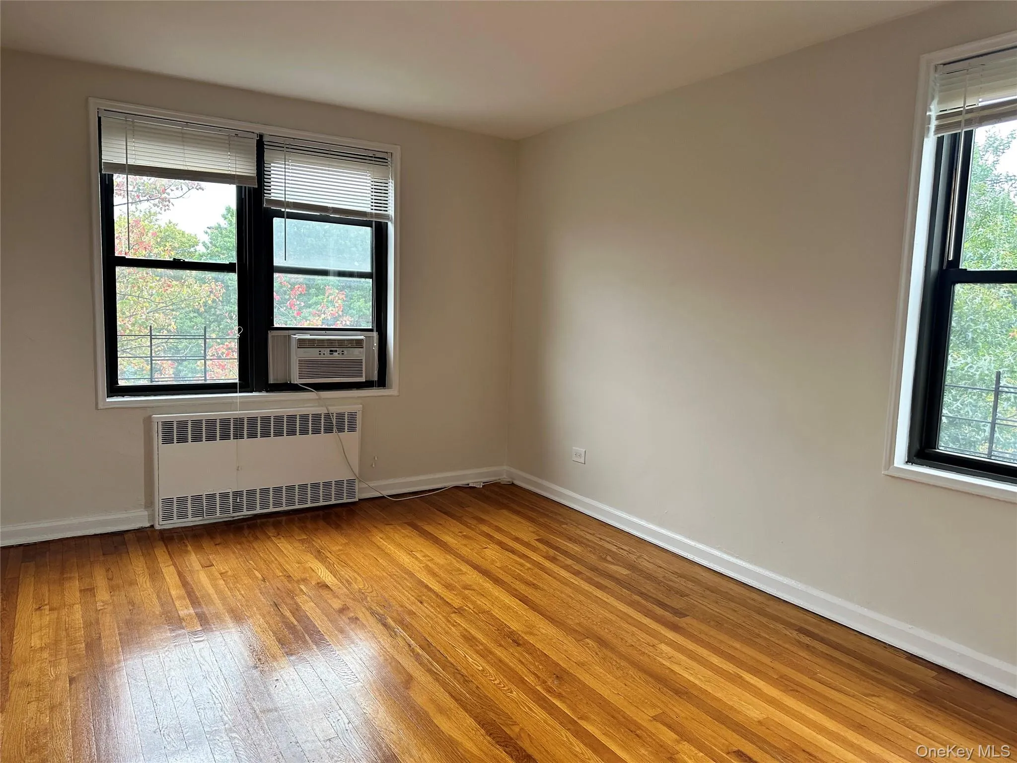 150-25 72 Road, New York, NY, 22 Bedrooms Bedrooms, 5 Rooms Rooms,1 BathroomBathrooms,Residential,For Rent,72,0,1038603 150-25 72 Road, New York, NY, 22 Bedrooms Bedrooms, 5 Rooms Rooms,1 BathroomBathrooms,Residential,For Rent,72,0,1038603