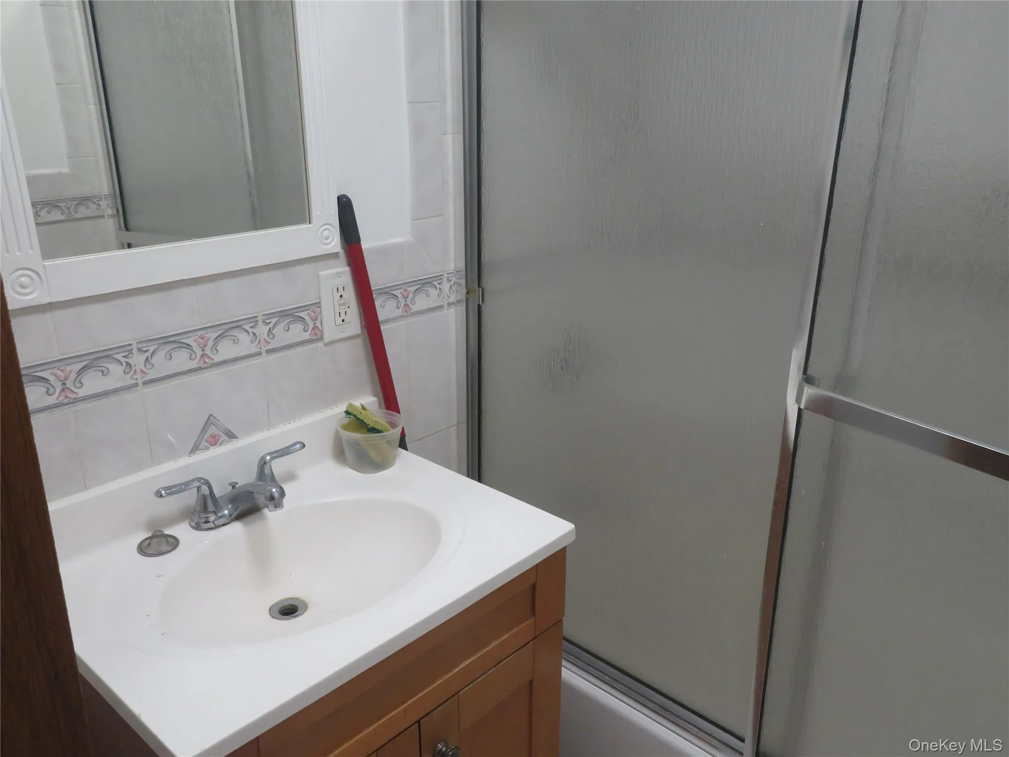 5714 Avenue L, New York, NY, 3 Bedrooms Bedrooms, 7 Rooms Rooms,2 BathroomsBathrooms,Residential,For Rent,Avenue L,0,1038605 5714 Avenue L, New York, NY, 3 Bedrooms Bedrooms, 7 Rooms Rooms,2 BathroomsBathrooms,Residential,For Rent,Avenue L,0,1038605