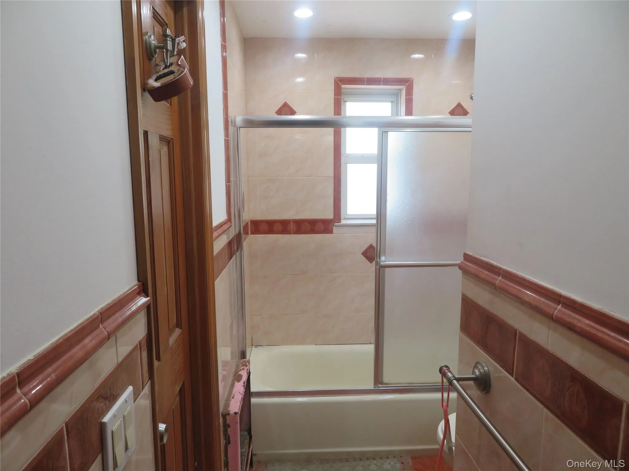 5714 Avenue L, New York, NY, 3 Bedrooms Bedrooms, 7 Rooms Rooms,2 BathroomsBathrooms,Residential,For Rent,Avenue L,0,1038605 5714 Avenue L, New York, NY, 3 Bedrooms Bedrooms, 7 Rooms Rooms,2 BathroomsBathrooms,Residential,For Rent,Avenue L,0,1038605