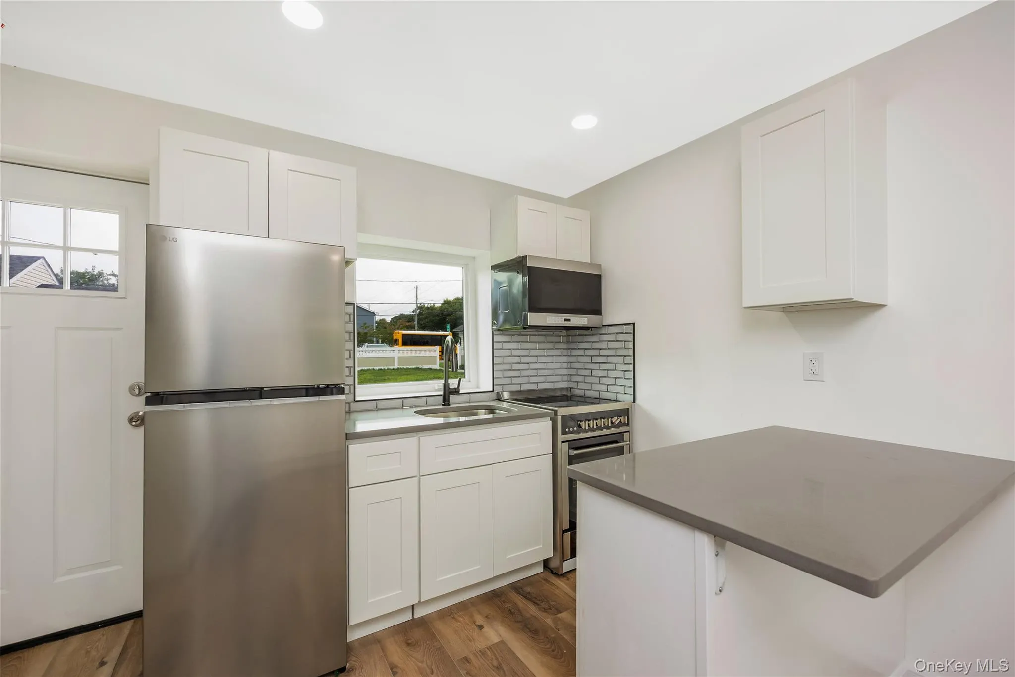 29 Tyler Street, Brookhaven, NY, 1 Bedroom Bedrooms, 3 Rooms Rooms,1 BathroomBathrooms,Residential Lease,For Rent,Tyler,0,1038607 29 Tyler Street, Brookhaven, NY, 1 Bedroom Bedrooms, 3 Rooms Rooms,1 BathroomBathrooms,Residential Lease,For Rent,Tyler,0,1038607