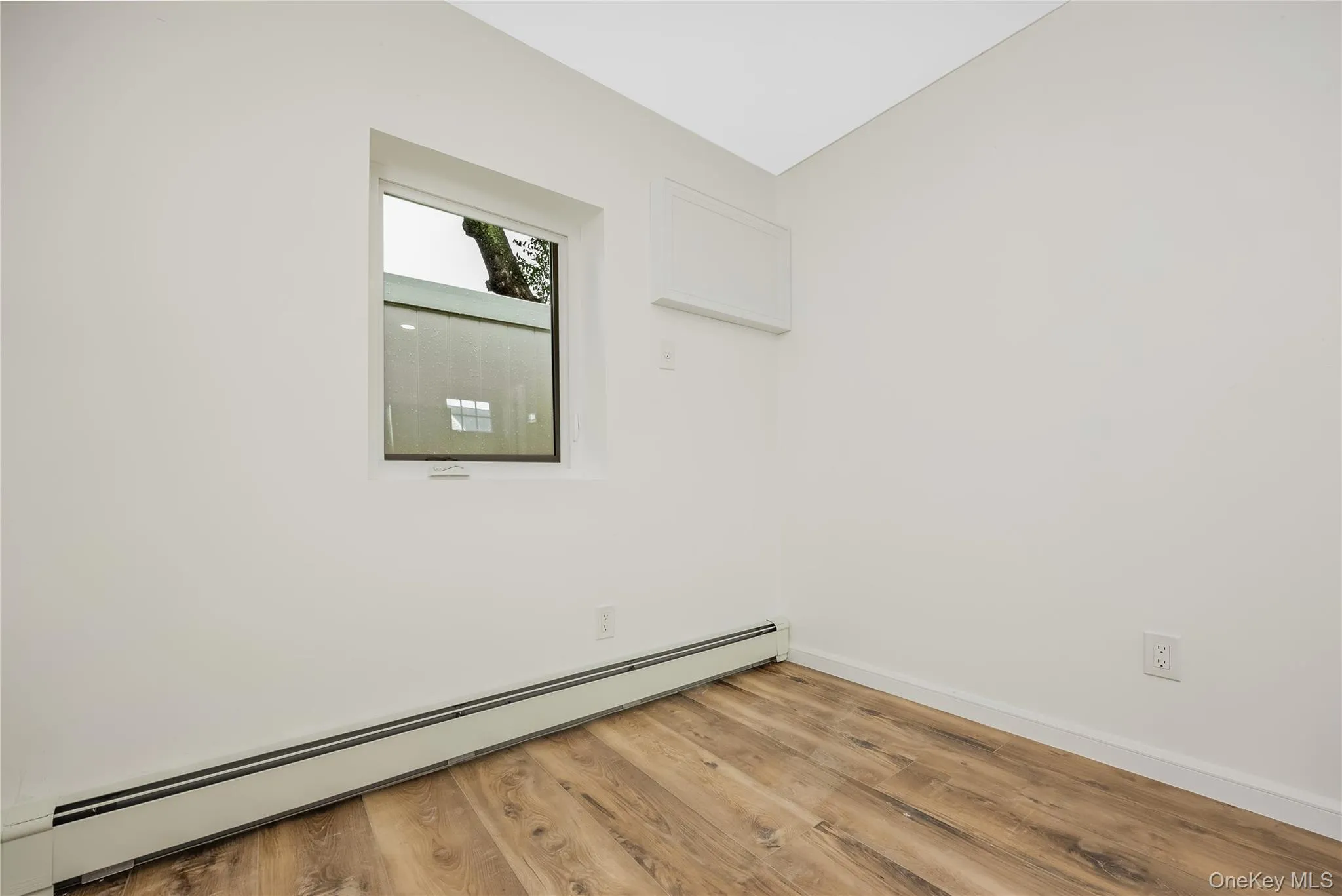 29 Tyler Street, Brookhaven, NY, 1 Bedroom Bedrooms, 3 Rooms Rooms,1 BathroomBathrooms,Residential Lease,For Rent,Tyler,0,1038607 29 Tyler Street, Brookhaven, NY, 1 Bedroom Bedrooms, 3 Rooms Rooms,1 BathroomBathrooms,Residential Lease,For Rent,Tyler,0,1038607