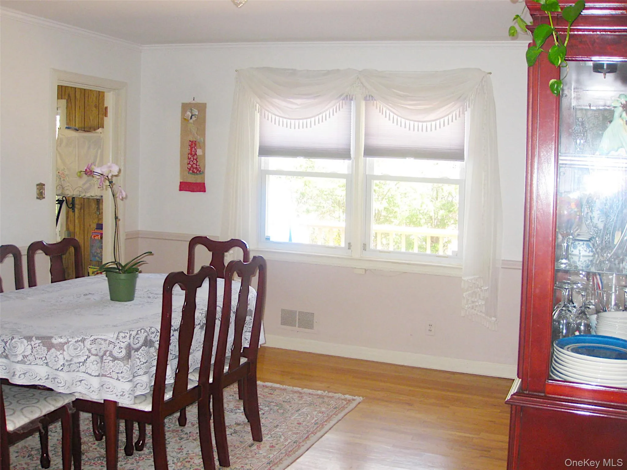 174 Waverly Road, New Rochelle, NY, 4 Bedrooms Bedrooms, 8 Rooms Rooms,3 BathroomsBathrooms,Residential Lease,For Rent,Waverly,0,1038609 174 Waverly Road, New Rochelle, NY, 4 Bedrooms Bedrooms, 8 Rooms Rooms,3 BathroomsBathrooms,Residential Lease,For Rent,Waverly,0,1038609