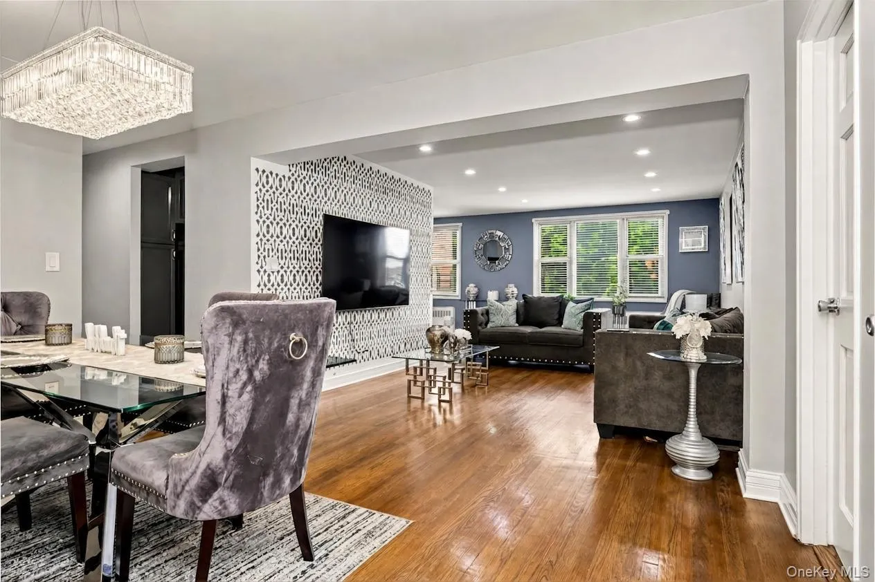 4 Sadore Lane, Yonkers, NY, 3 Bedrooms Bedrooms, 7 Rooms Rooms,2 BathroomsBathrooms,Residential,For Rent,Sadore,0,1038615 4 Sadore Lane, Yonkers, NY, 3 Bedrooms Bedrooms, 7 Rooms Rooms,2 BathroomsBathrooms,Residential,For Rent,Sadore,0,1038615