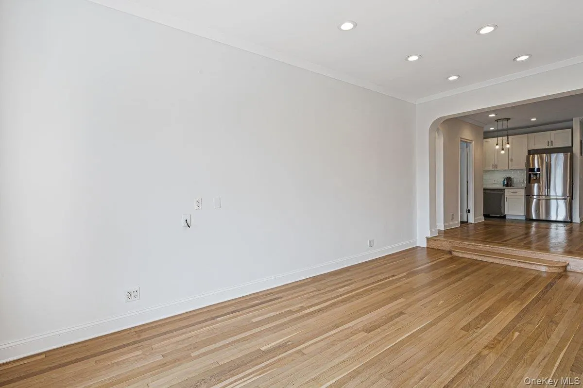 111-45 76 Avenue, New York, NY, 2 Bedrooms Bedrooms, 3 Rooms Rooms,1 BathroomBathrooms,Residential,For Rent,76,0,1038616 111-45 76 Avenue, New York, NY, 2 Bedrooms Bedrooms, 3 Rooms Rooms,1 BathroomBathrooms,Residential,For Rent,76,0,1038616
