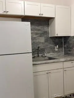 39 church Street, Port Jervis, NY, 2 Bedrooms Bedrooms, 4 Rooms Rooms,1 BathroomBathrooms,Residential Lease,For Rent,church,0,1038623 39 church Street, Port Jervis, NY, 2 Bedrooms Bedrooms, 4 Rooms Rooms,1 BathroomBathrooms,Residential Lease,For Rent,church,0,1038623
