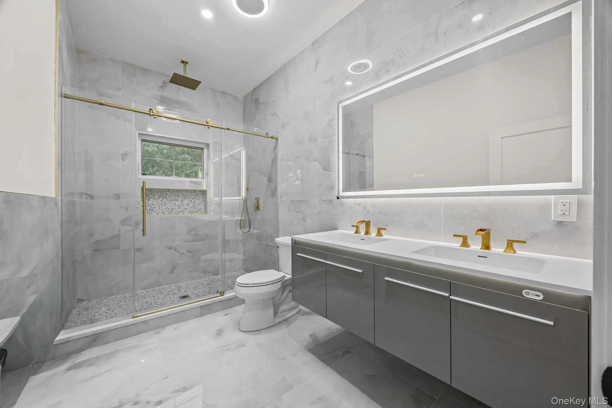 16 Montgomery Avenue, Islip, NY, 5 Bedrooms Bedrooms, 12 Rooms Rooms,5 BathroomsBathrooms,Residential,For Rent,Montgomery,0,1038627 16 Montgomery Avenue, Islip, NY, 5 Bedrooms Bedrooms, 12 Rooms Rooms,5 BathroomsBathrooms,Residential,For Rent,Montgomery,0,1038627