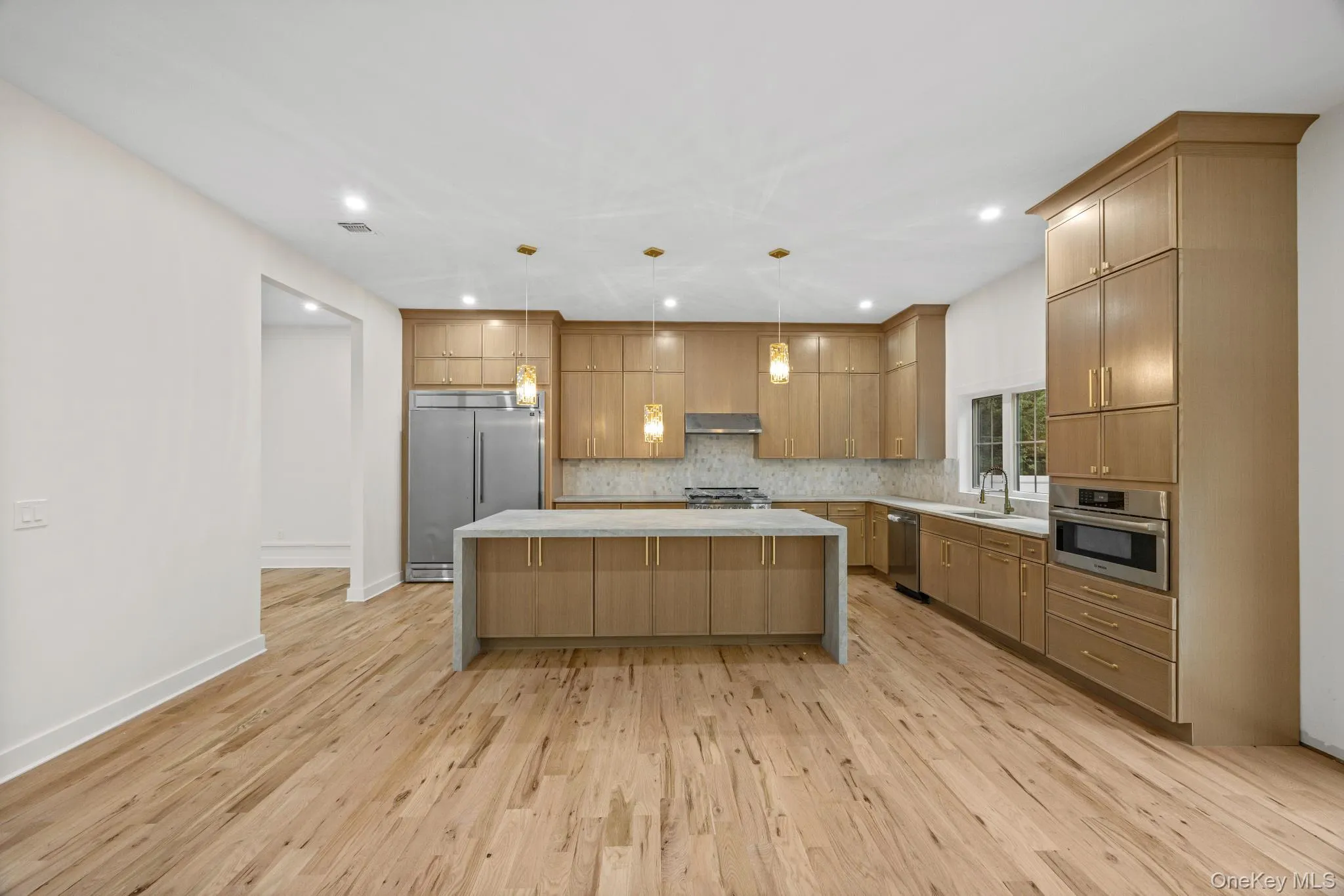 16 Montgomery Avenue, Islip, NY, 5 Bedrooms Bedrooms, 12 Rooms Rooms,5 BathroomsBathrooms,Residential,For Rent,Montgomery,0,1038627 16 Montgomery Avenue, Islip, NY, 5 Bedrooms Bedrooms, 12 Rooms Rooms,5 BathroomsBathrooms,Residential,For Rent,Montgomery,0,1038627