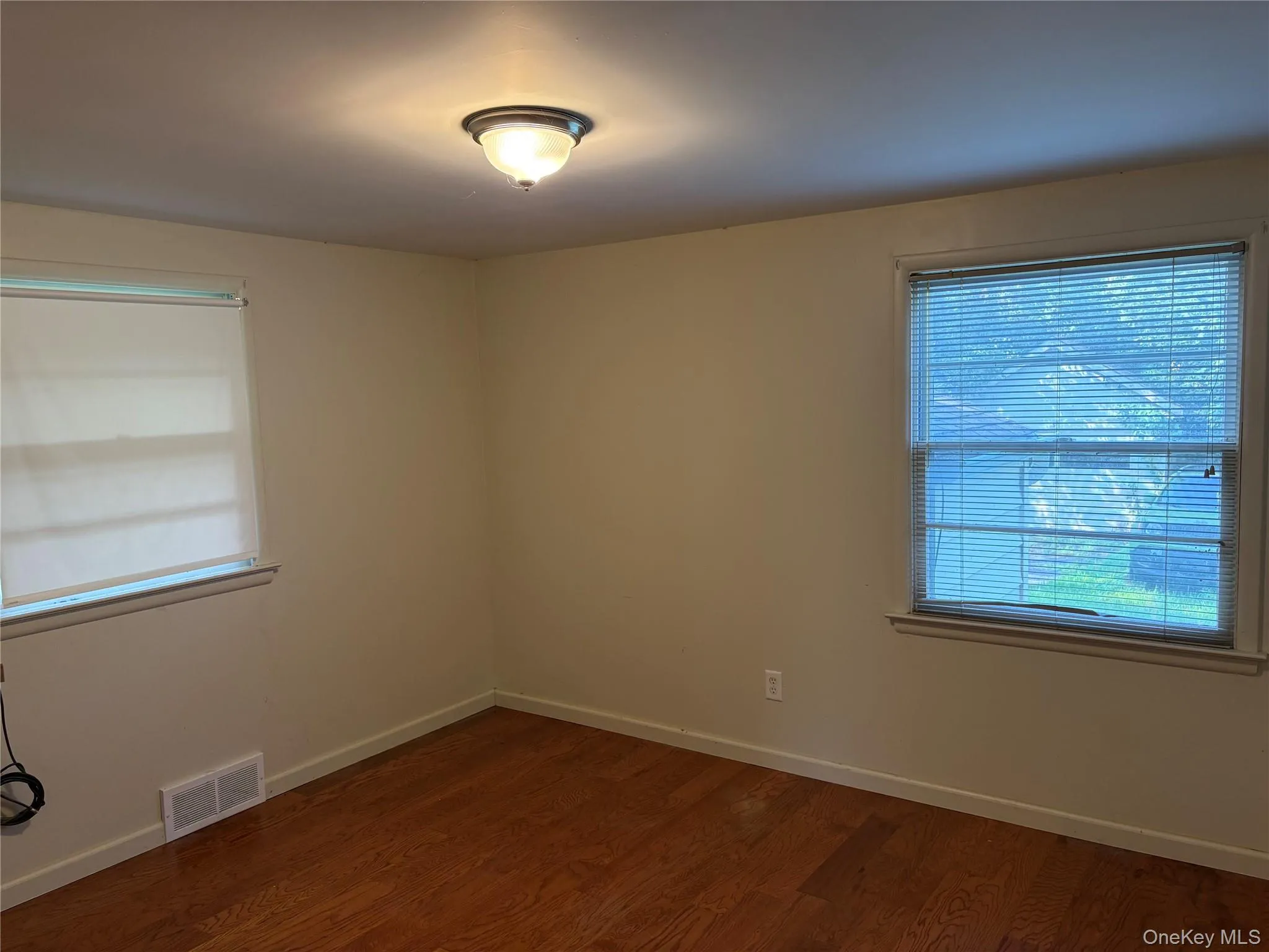 24 Maple Street, Warwick (town), NY, 2 Bedrooms Bedrooms, 4 Rooms Rooms,1 BathroomBathrooms,Residential,For Rent,Maple,0,1038631 24 Maple Street, Warwick (town), NY, 2 Bedrooms Bedrooms, 4 Rooms Rooms,1 BathroomBathrooms,Residential,For Rent,Maple,0,1038631