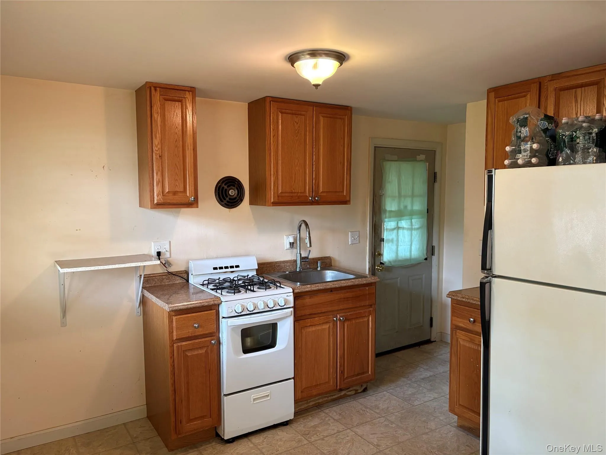 24 Maple Street, Warwick (town), NY, 2 Bedrooms Bedrooms, 4 Rooms Rooms,1 BathroomBathrooms,Residential,For Rent,Maple,0,1038631 24 Maple Street, Warwick (town), NY, 2 Bedrooms Bedrooms, 4 Rooms Rooms,1 BathroomBathrooms,Residential,For Rent,Maple,0,1038631