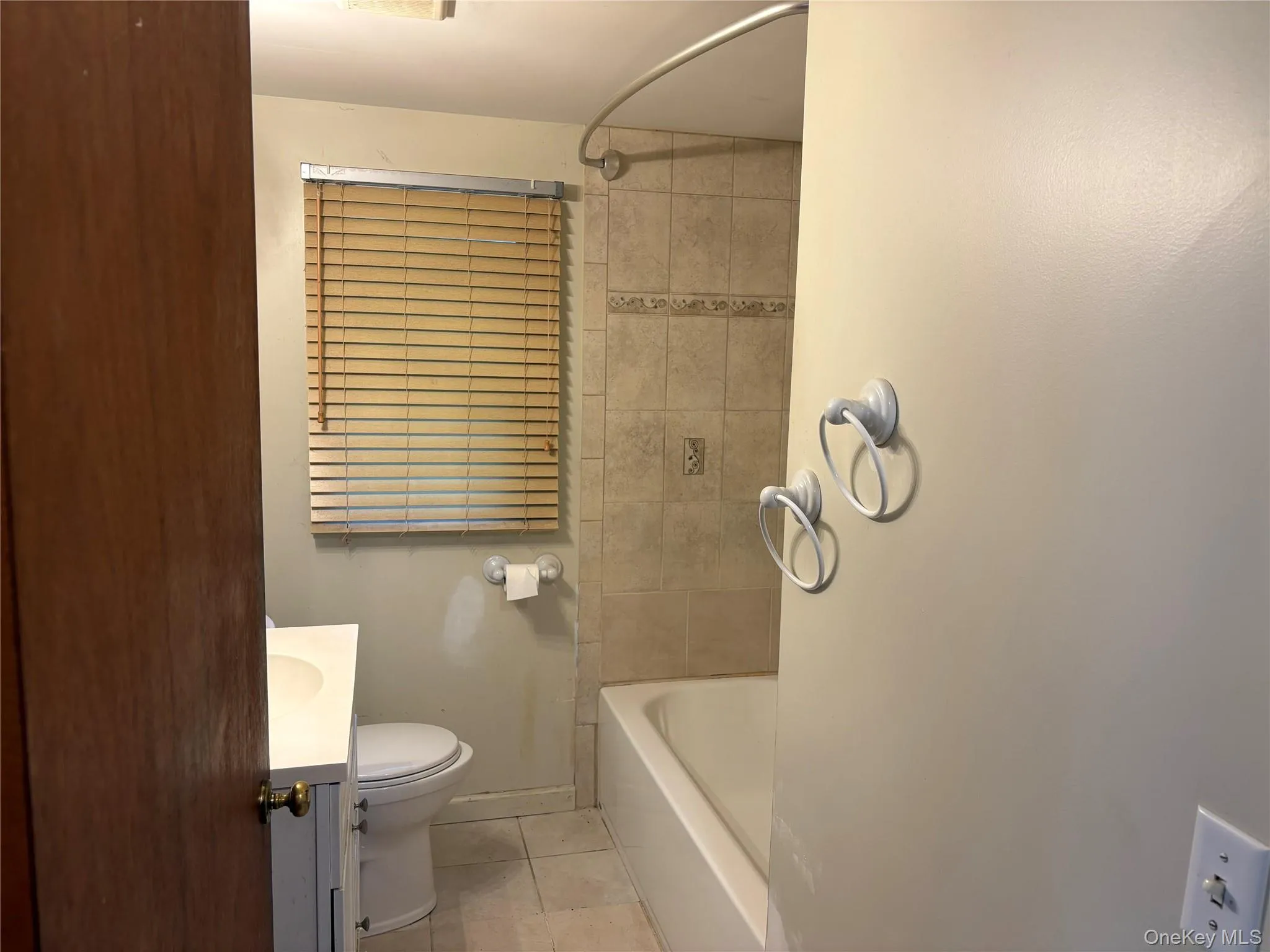 24 Maple Street, Warwick (town), NY, 2 Bedrooms Bedrooms, 4 Rooms Rooms,1 BathroomBathrooms,Residential,For Rent,Maple,0,1038631 24 Maple Street, Warwick (town), NY, 2 Bedrooms Bedrooms, 4 Rooms Rooms,1 BathroomBathrooms,Residential,For Rent,Maple,0,1038631