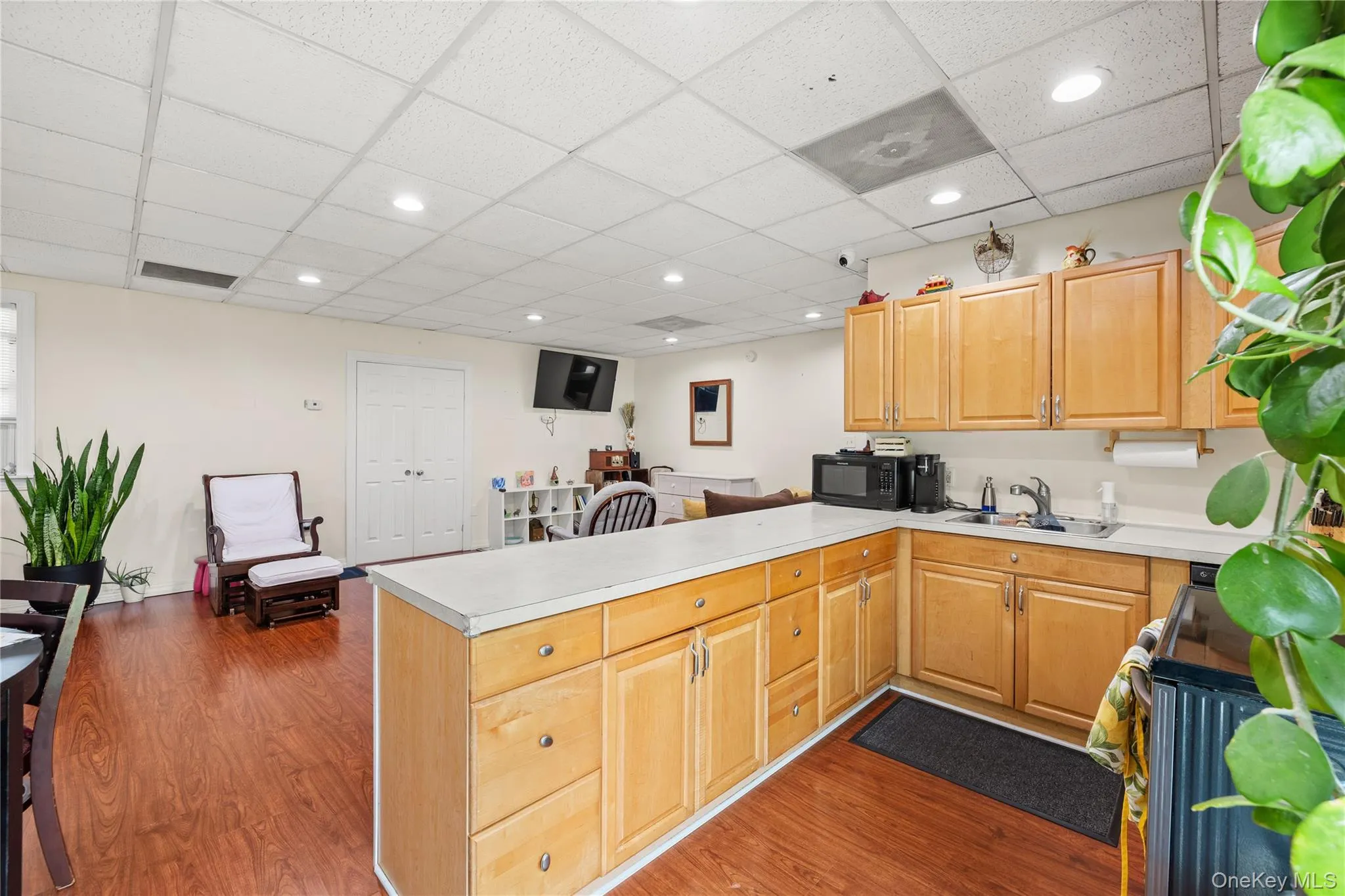 350 Hawkins Road, Brookhaven, NY, 2 Bedrooms Bedrooms, 5 Rooms Rooms,1 BathroomBathrooms,Residential,For Rent,Hawkins,0,1038637 350 Hawkins Road, Brookhaven, NY, 2 Bedrooms Bedrooms, 5 Rooms Rooms,1 BathroomBathrooms,Residential,For Rent,Hawkins,0,1038637