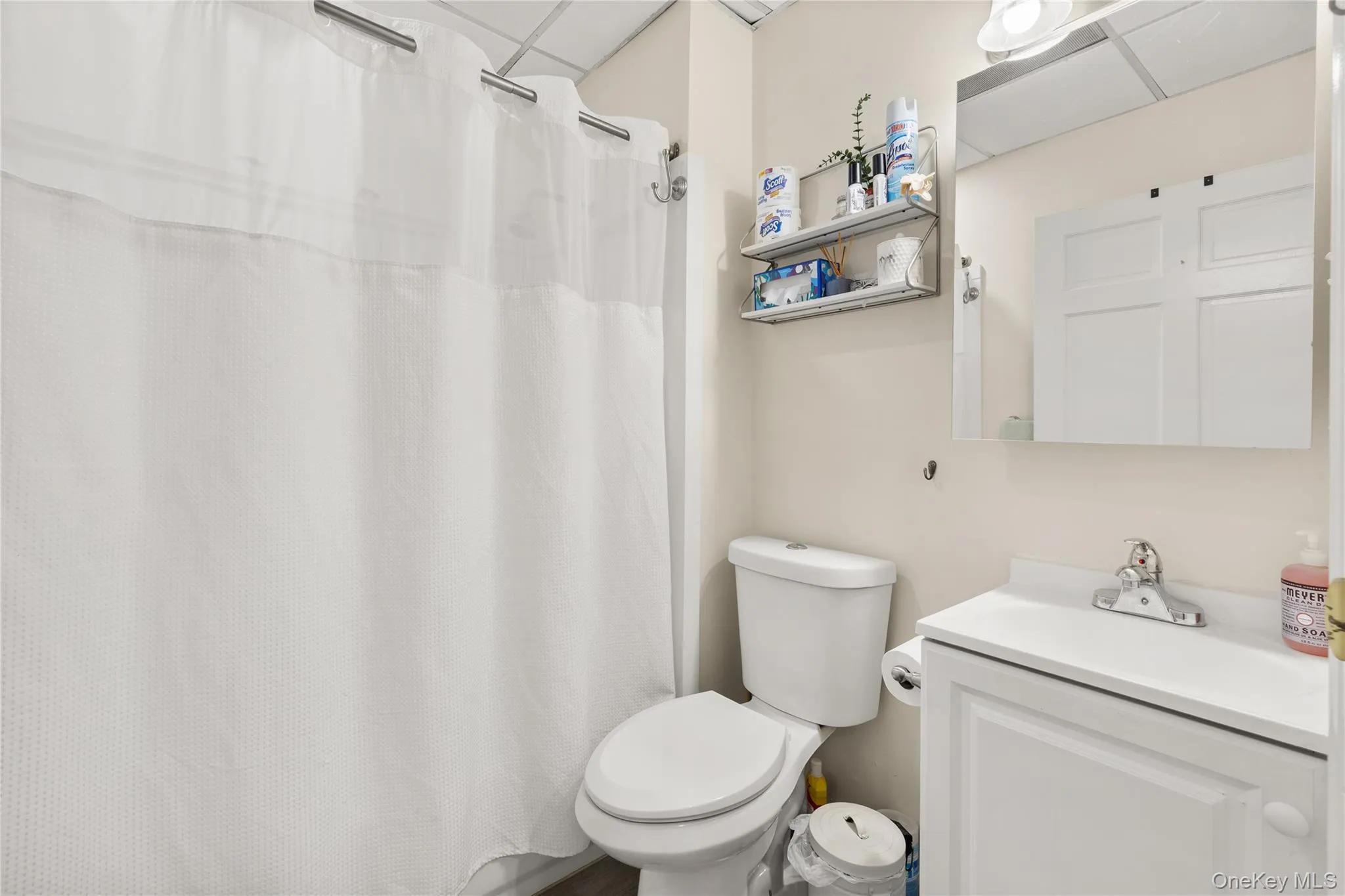 350 Hawkins Road, Brookhaven, NY, 2 Bedrooms Bedrooms, 5 Rooms Rooms,1 BathroomBathrooms,Residential,For Rent,Hawkins,0,1038637 350 Hawkins Road, Brookhaven, NY, 2 Bedrooms Bedrooms, 5 Rooms Rooms,1 BathroomBathrooms,Residential,For Rent,Hawkins,0,1038637