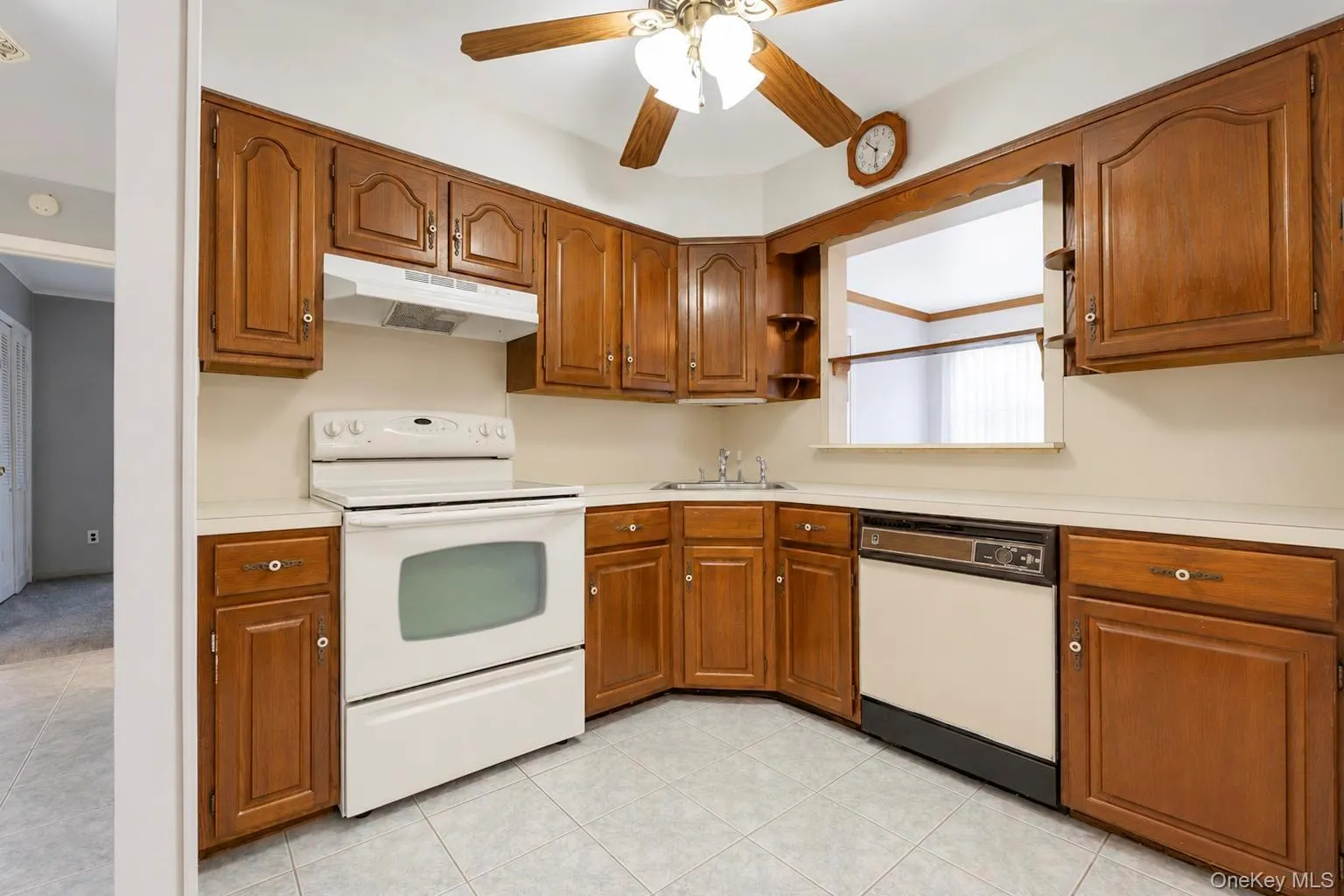 3 Laurie Drive, Oyster Bay, NY, 4 Bedrooms Bedrooms, 12 Rooms Rooms,2 BathroomsBathrooms,Residential,For Rent,Laurie,0,1038641 3 Laurie Drive, Oyster Bay, NY, 4 Bedrooms Bedrooms, 12 Rooms Rooms,2 BathroomsBathrooms,Residential,For Rent,Laurie,0,1038641