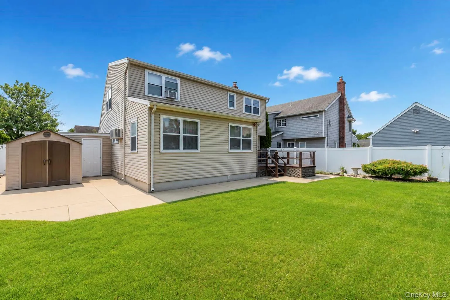 3 Laurie Drive, Oyster Bay, NY, 4 Bedrooms Bedrooms, 12 Rooms Rooms,2 BathroomsBathrooms,Residential,For Rent,Laurie,0,1038641 3 Laurie Drive, Oyster Bay, NY, 4 Bedrooms Bedrooms, 12 Rooms Rooms,2 BathroomsBathrooms,Residential,For Rent,Laurie,0,1038641