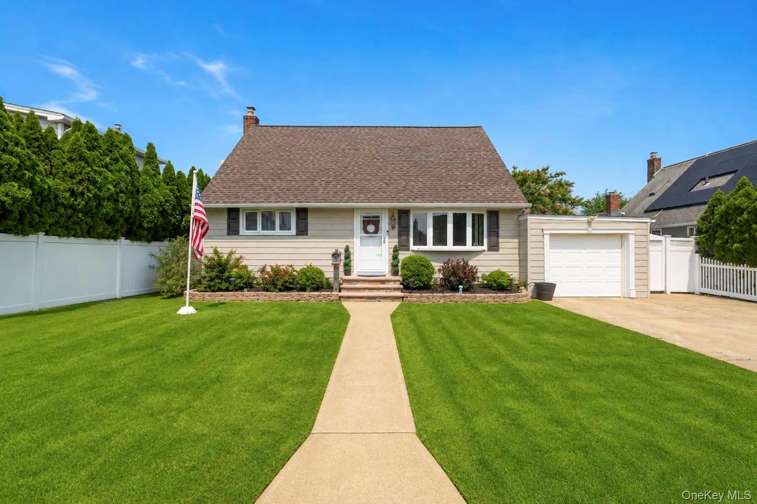 3 Laurie Drive, Oyster Bay, NY, 4 Bedrooms Bedrooms, 12 Rooms Rooms,2 BathroomsBathrooms,Residential,For Rent,Laurie,0,1038641 3 Laurie Drive, Oyster Bay, NY, 4 Bedrooms Bedrooms, 12 Rooms Rooms,2 BathroomsBathrooms,Residential,For Rent,Laurie,0,1038641