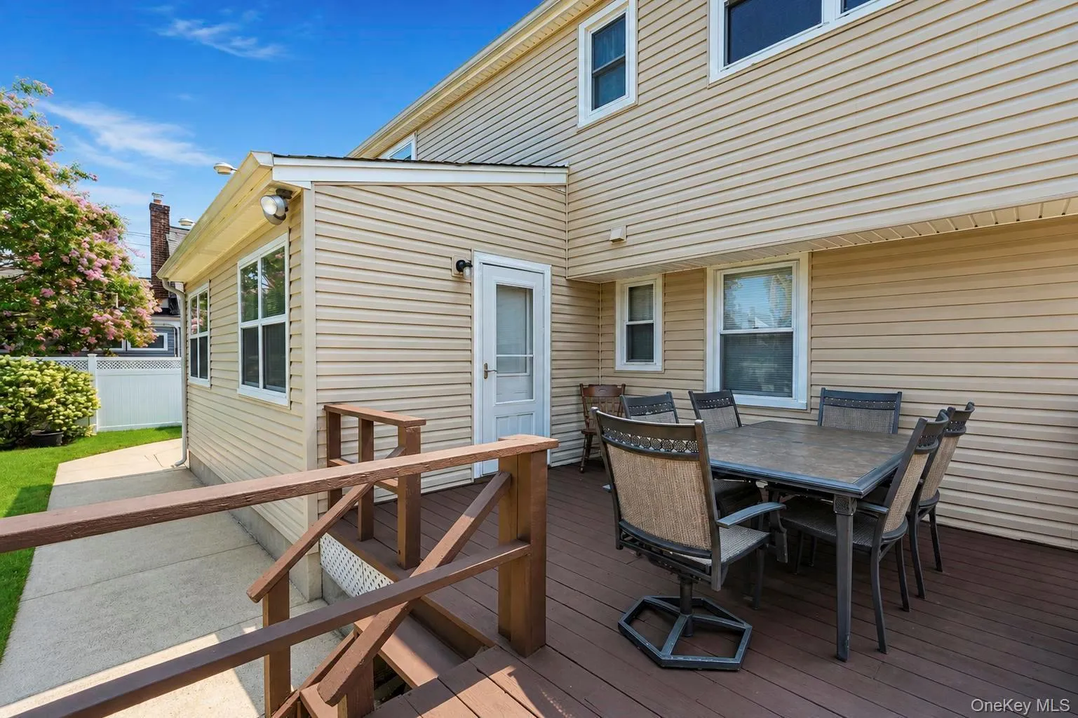3 Laurie Drive, Oyster Bay, NY, 4 Bedrooms Bedrooms, 12 Rooms Rooms,2 BathroomsBathrooms,Residential,For Rent,Laurie,0,1038641 3 Laurie Drive, Oyster Bay, NY, 4 Bedrooms Bedrooms, 12 Rooms Rooms,2 BathroomsBathrooms,Residential,For Rent,Laurie,0,1038641