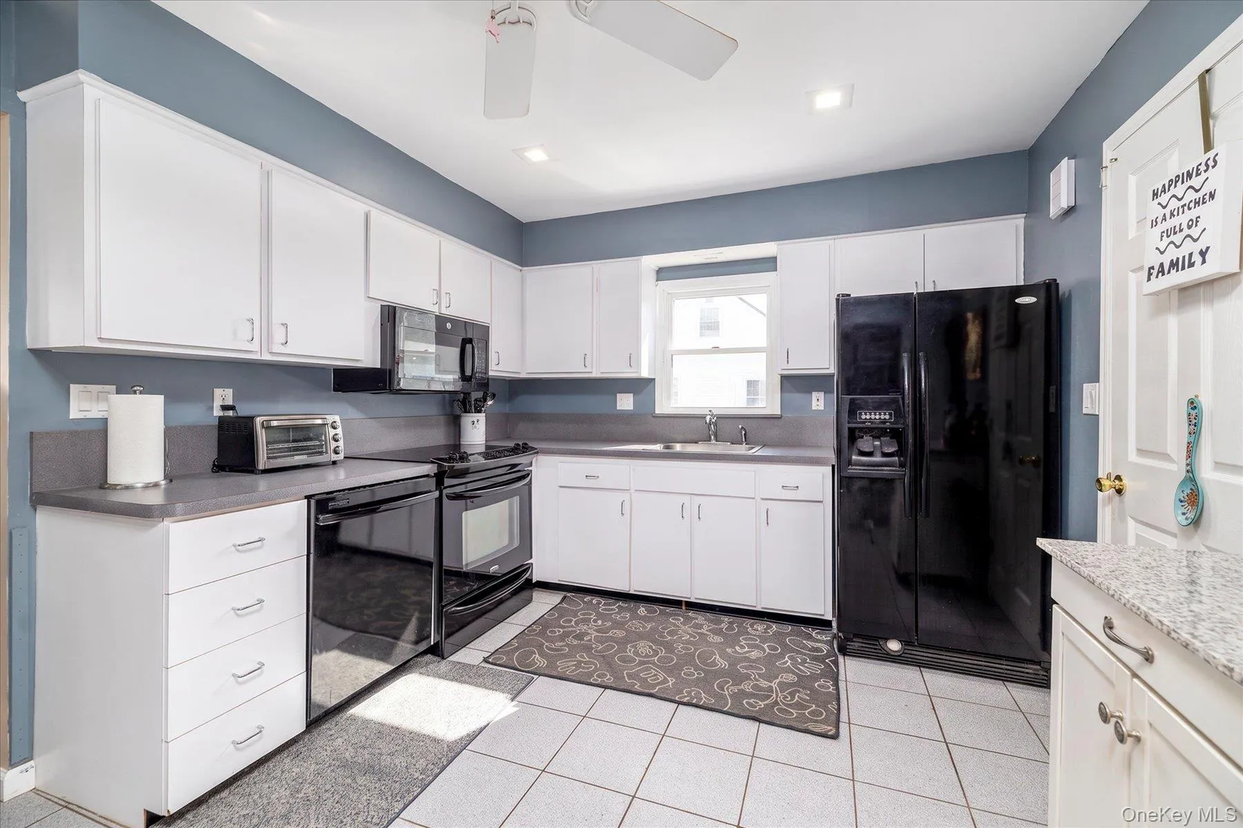 18 Dante Place, Babylon, NY, 3 Bedrooms Bedrooms, 7 Rooms Rooms,2 BathroomsBathrooms,Residential,For Rent,Dante,0,1038642 18 Dante Place, Babylon, NY, 3 Bedrooms Bedrooms, 7 Rooms Rooms,2 BathroomsBathrooms,Residential,For Rent,Dante,0,1038642
