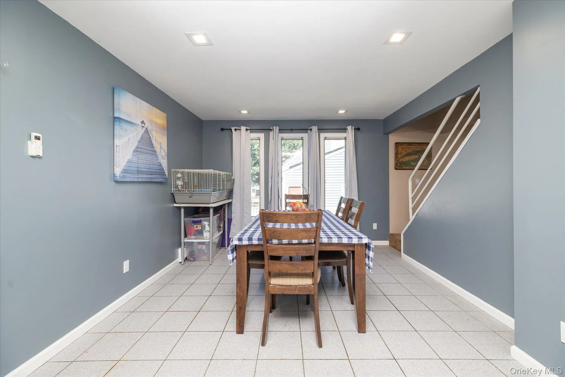 18 Dante Place, Babylon, NY, 3 Bedrooms Bedrooms, 7 Rooms Rooms,2 BathroomsBathrooms,Residential,For Rent,Dante,0,1038642 18 Dante Place, Babylon, NY, 3 Bedrooms Bedrooms, 7 Rooms Rooms,2 BathroomsBathrooms,Residential,For Rent,Dante,0,1038642