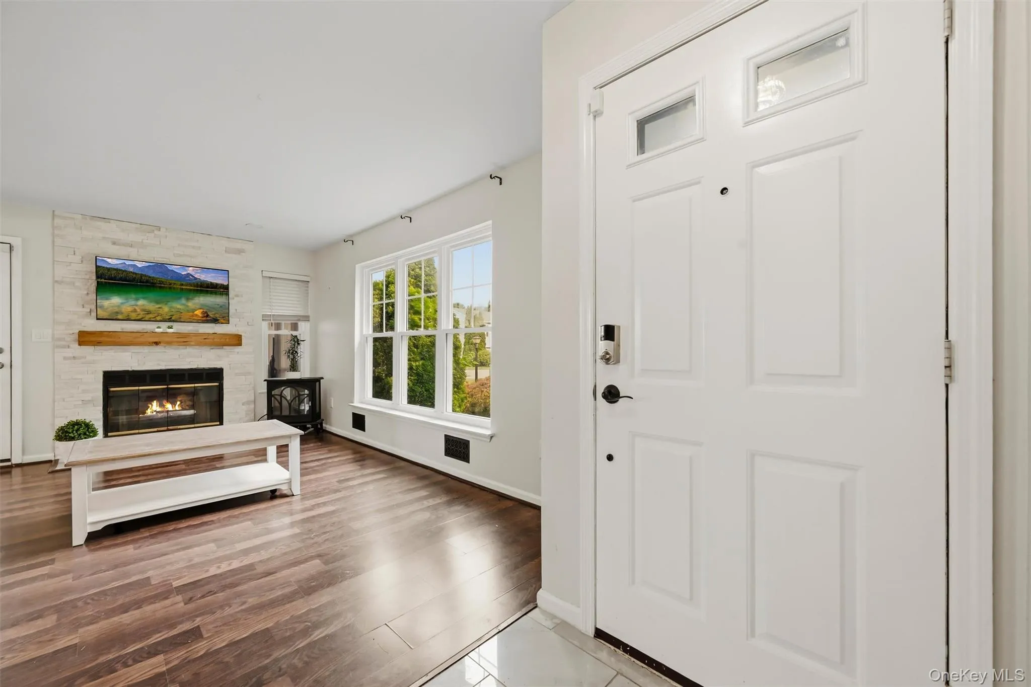 21 Taconic Street, Poughkeepsie (town), NY, 2 Bedrooms Bedrooms, 6 Rooms Rooms,1 BathroomBathrooms,Residential,For Rent,Taconic,0,1038643 21 Taconic Street, Poughkeepsie (town), NY, 2 Bedrooms Bedrooms, 6 Rooms Rooms,1 BathroomBathrooms,Residential,For Rent,Taconic,0,1038643