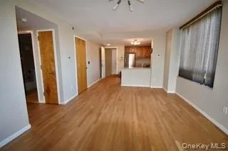11624 Grosvenor Lane, New York, NY, 2 Bedrooms Bedrooms, 6 Rooms Rooms,2 BathroomsBathrooms,Residential,For Rent,Grosvenor,0,1038658 11624 Grosvenor Lane, New York, NY, 2 Bedrooms Bedrooms, 6 Rooms Rooms,2 BathroomsBathrooms,Residential,For Rent,Grosvenor,0,1038658