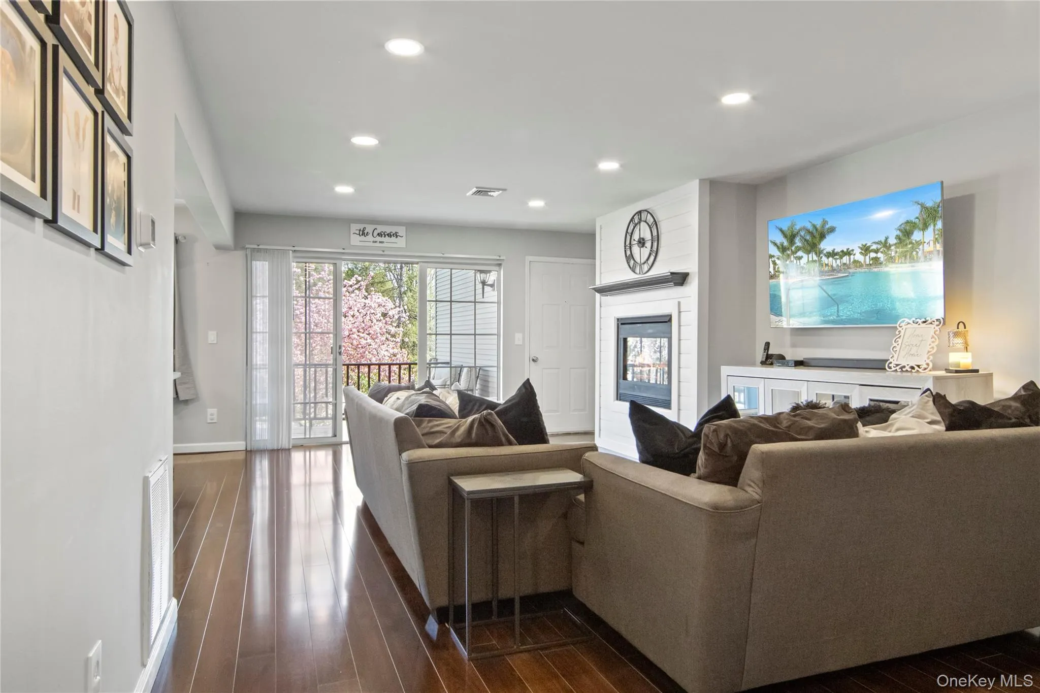1009 Washington Green, New Windsor, NY, 2 Bedrooms Bedrooms, 5 Rooms Rooms,2 BathroomsBathrooms,Residential,For Rent,Washington,0,1038659 1009 Washington Green, New Windsor, NY, 2 Bedrooms Bedrooms, 5 Rooms Rooms,2 BathroomsBathrooms,Residential,For Rent,Washington,0,1038659