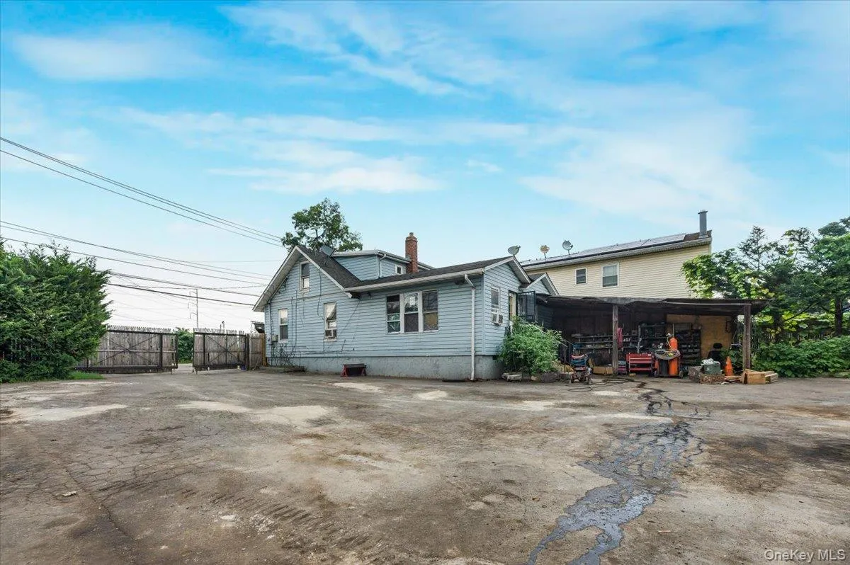 101 11th Street, Huntington, NY, 4 Bedrooms Bedrooms, 7 Rooms Rooms,2 BathroomsBathrooms,Residential,For Rent,11th,0,1038660 101 11th Street, Huntington, NY, 4 Bedrooms Bedrooms, 7 Rooms Rooms,2 BathroomsBathrooms,Residential,For Rent,11th,0,1038660