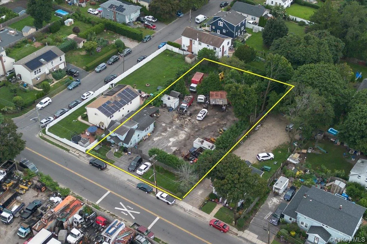 101 11th Street, Huntington, NY, 4 Bedrooms Bedrooms, 7 Rooms Rooms,2 BathroomsBathrooms,Residential,For Rent,11th,0,1038660 101 11th Street, Huntington, NY, 4 Bedrooms Bedrooms, 7 Rooms Rooms,2 BathroomsBathrooms,Residential,For Rent,11th,0,1038660