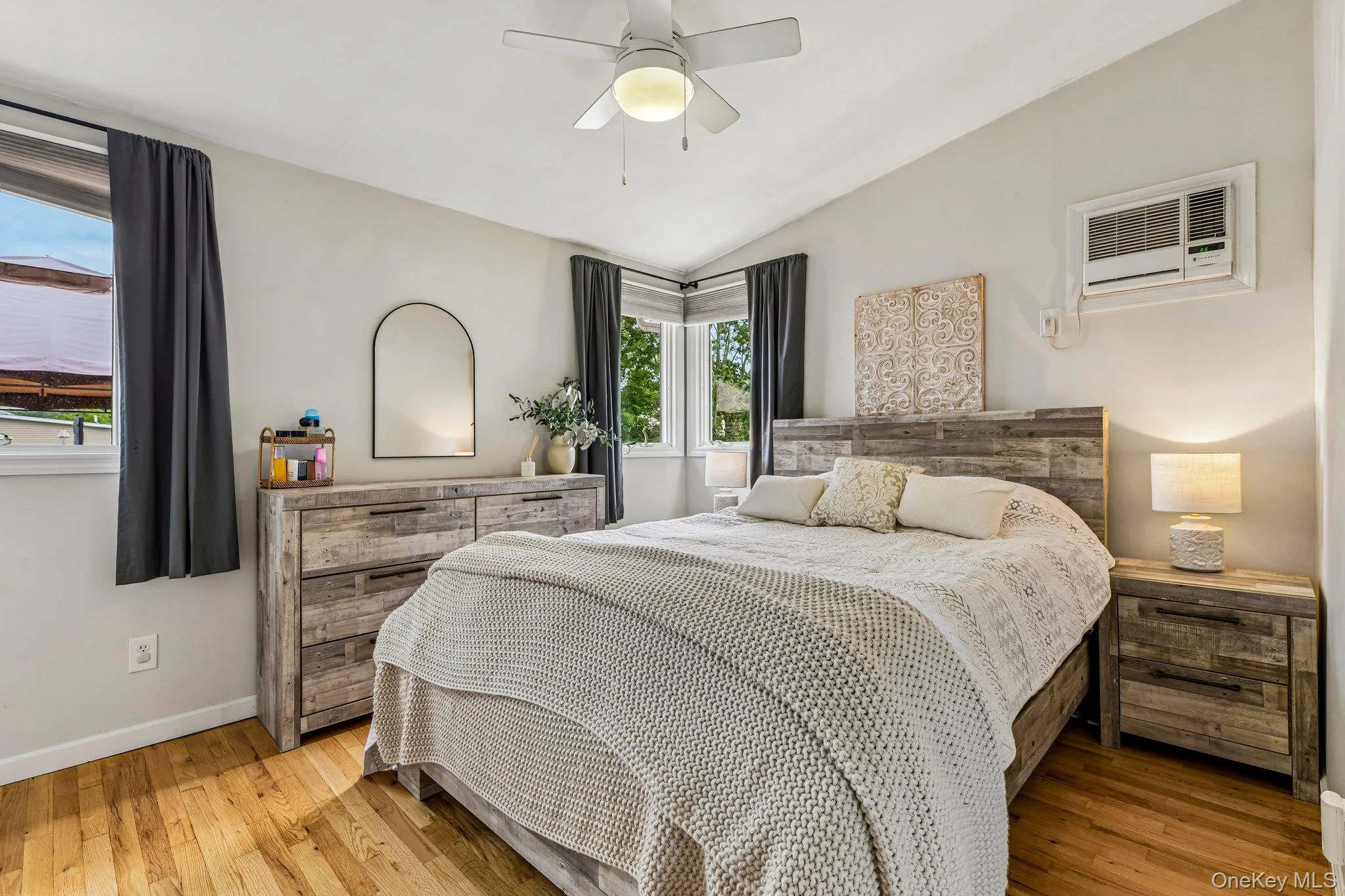 46 Beecher Avenue, Islip, NY, 3 Bedrooms Bedrooms, 6 Rooms Rooms,1 BathroomBathrooms,Residential,For Rent,Beecher,0,1038661 46 Beecher Avenue, Islip, NY, 3 Bedrooms Bedrooms, 6 Rooms Rooms,1 BathroomBathrooms,Residential,For Rent,Beecher,0,1038661