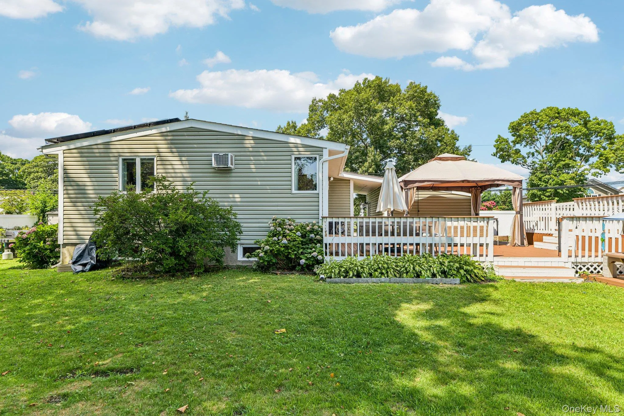 46 Beecher Avenue, Islip, NY, 3 Bedrooms Bedrooms, 6 Rooms Rooms,1 BathroomBathrooms,Residential,For Rent,Beecher,0,1038661 46 Beecher Avenue, Islip, NY, 3 Bedrooms Bedrooms, 6 Rooms Rooms,1 BathroomBathrooms,Residential,For Rent,Beecher,0,1038661