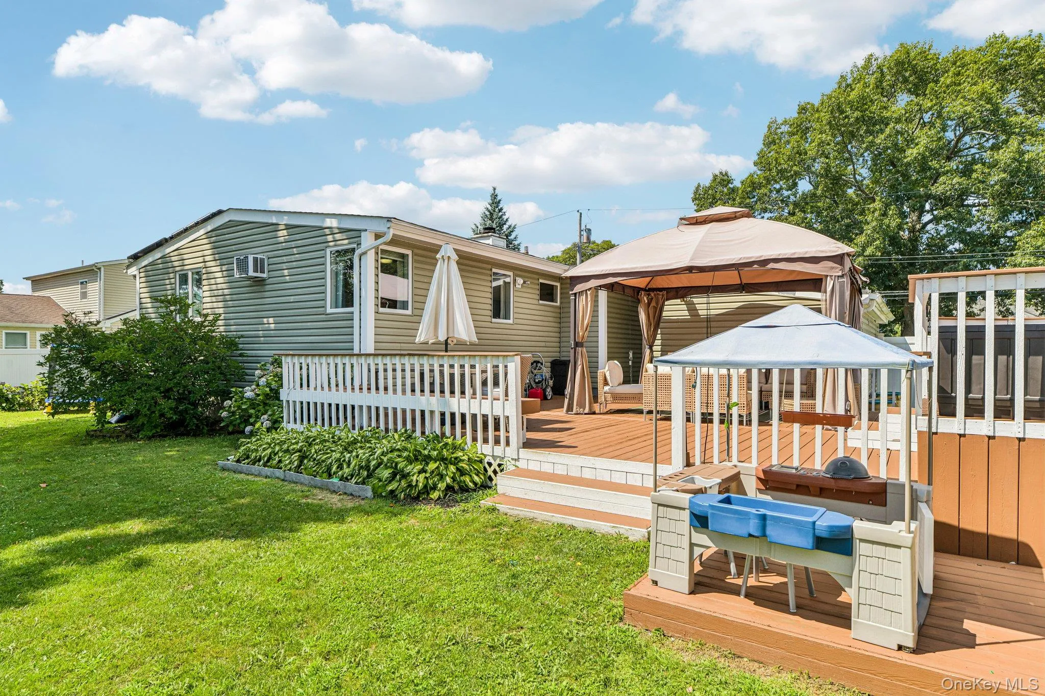 46 Beecher Avenue, Islip, NY, 3 Bedrooms Bedrooms, 6 Rooms Rooms,1 BathroomBathrooms,Residential,For Rent,Beecher,0,1038661 46 Beecher Avenue, Islip, NY, 3 Bedrooms Bedrooms, 6 Rooms Rooms,1 BathroomBathrooms,Residential,For Rent,Beecher,0,1038661