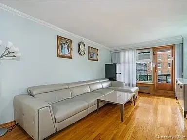 98-05 63rd Road, New York, NY, 3 Bedrooms Bedrooms, 7 Rooms Rooms,1 BathroomBathrooms,Residential,For Rent,63rd,0,1038663 98-05 63rd Road, New York, NY, 3 Bedrooms Bedrooms, 7 Rooms Rooms,1 BathroomBathrooms,Residential,For Rent,63rd,0,1038663