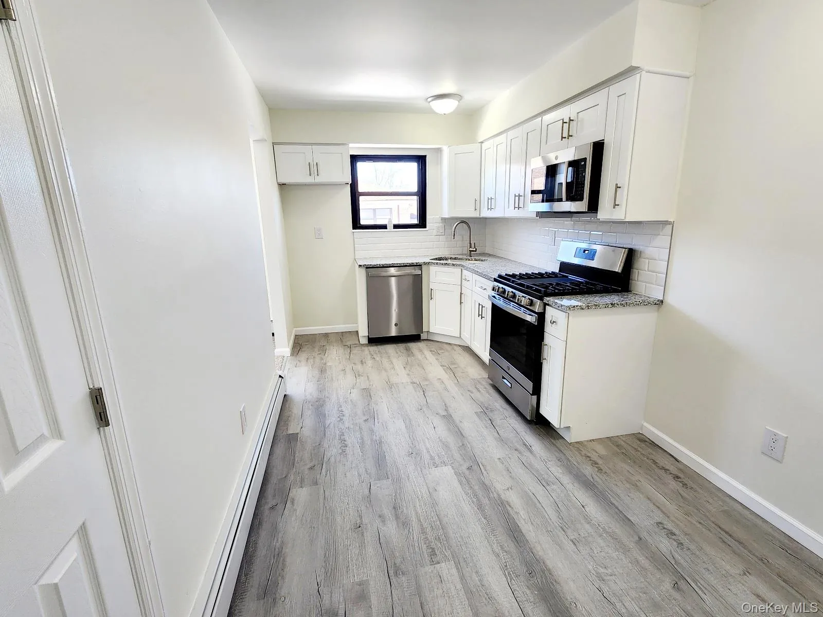 196 Sneden Place, Ramapo, NY, 1 Bedroom Bedrooms, 4 Rooms Rooms,1 BathroomBathrooms,Residential,For Rent,Sneden,0,1038671 196 Sneden Place, Ramapo, NY, 1 Bedroom Bedrooms, 4 Rooms Rooms,1 BathroomBathrooms,Residential,For Rent,Sneden,0,1038671