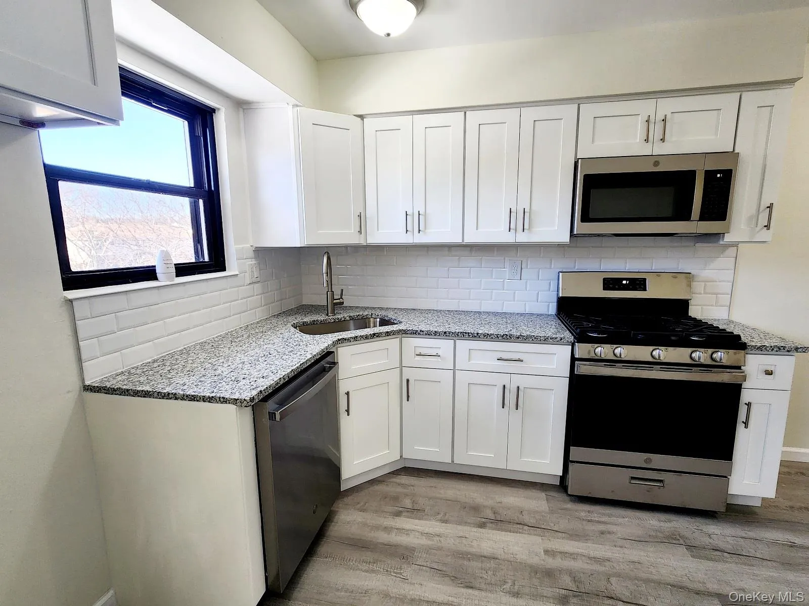 196 Sneden Place, Ramapo, NY, 1 Bedroom Bedrooms, 4 Rooms Rooms,1 BathroomBathrooms,Residential,For Rent,Sneden,0,1038671 196 Sneden Place, Ramapo, NY, 1 Bedroom Bedrooms, 4 Rooms Rooms,1 BathroomBathrooms,Residential,For Rent,Sneden,0,1038671
