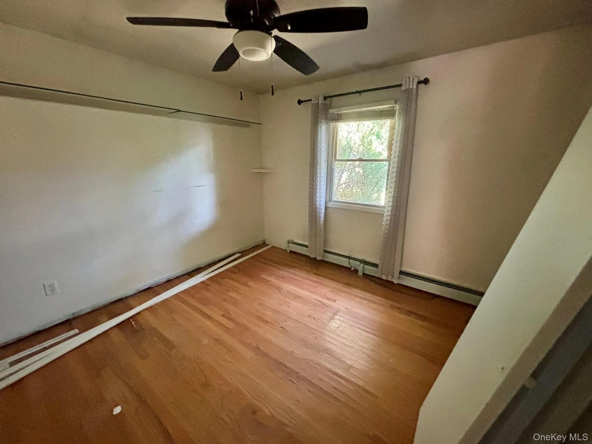 14 New Street, Islip, NY, 6 Bedrooms Bedrooms, 14 Rooms Rooms,3 BathroomsBathrooms,Residential,For Rent,New,0,1038672 14 New Street, Islip, NY, 6 Bedrooms Bedrooms, 14 Rooms Rooms,3 BathroomsBathrooms,Residential,For Rent,New,0,1038672