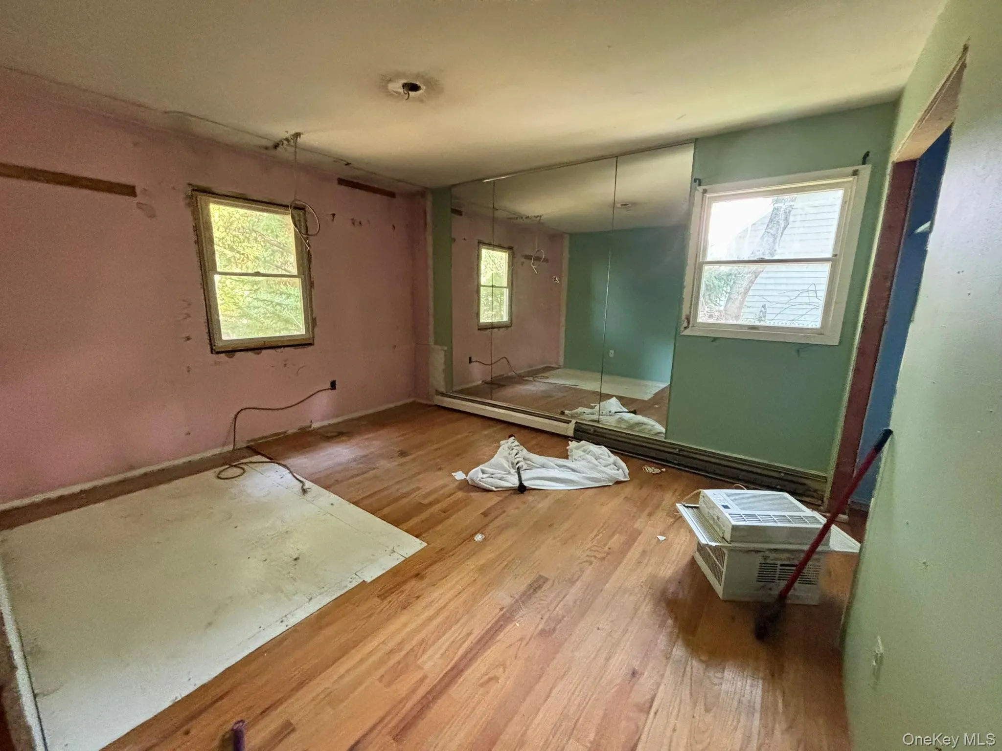 14 New Street, Islip, NY, 6 Bedrooms Bedrooms, 14 Rooms Rooms,3 BathroomsBathrooms,Residential,For Rent,New,0,1038672 14 New Street, Islip, NY, 6 Bedrooms Bedrooms, 14 Rooms Rooms,3 BathroomsBathrooms,Residential,For Rent,New,0,1038672