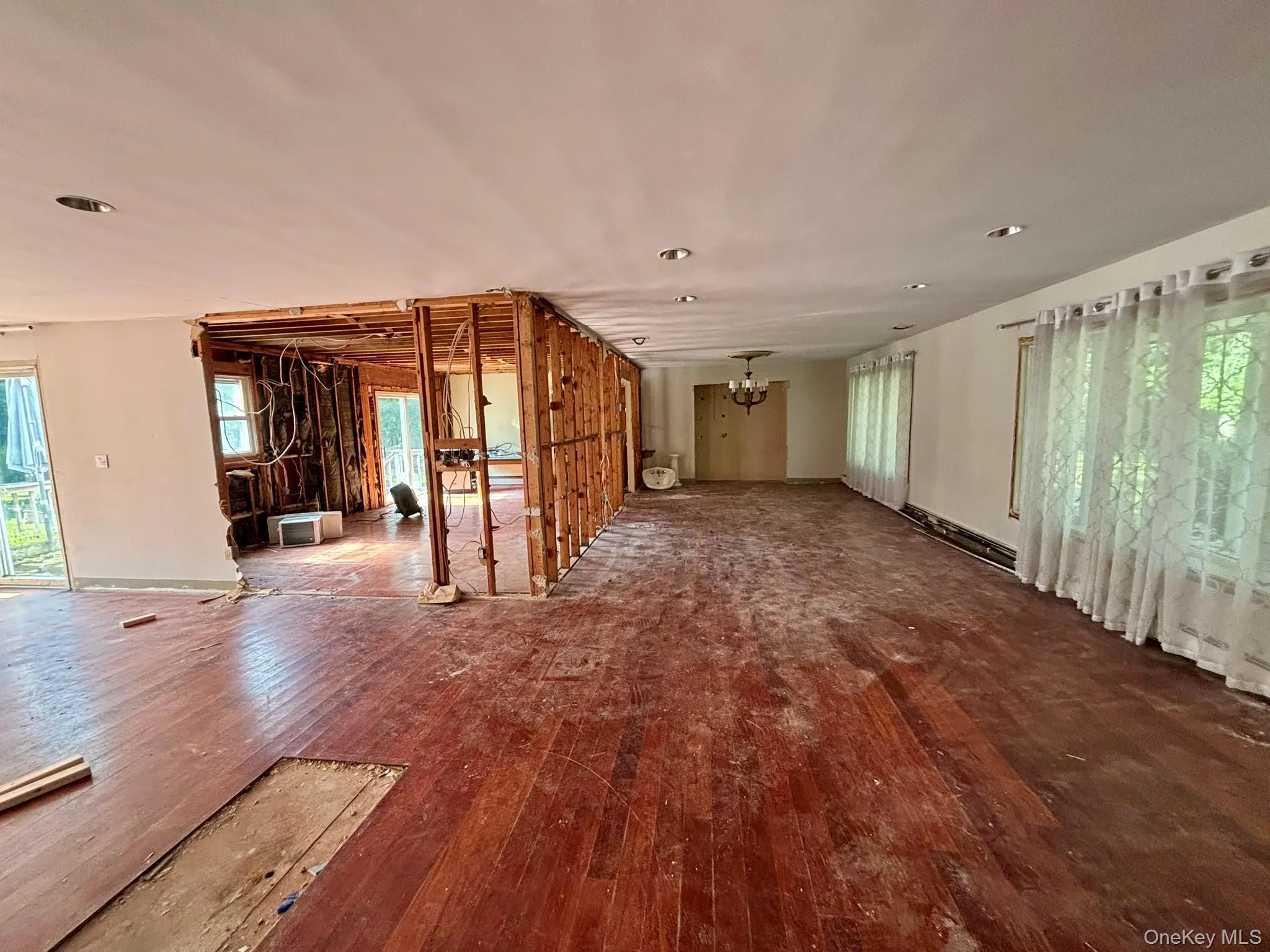 14 New Street, Islip, NY, 6 Bedrooms Bedrooms, 14 Rooms Rooms,3 BathroomsBathrooms,Residential,For Rent,New,0,1038672 14 New Street, Islip, NY, 6 Bedrooms Bedrooms, 14 Rooms Rooms,3 BathroomsBathrooms,Residential,For Rent,New,0,1038672