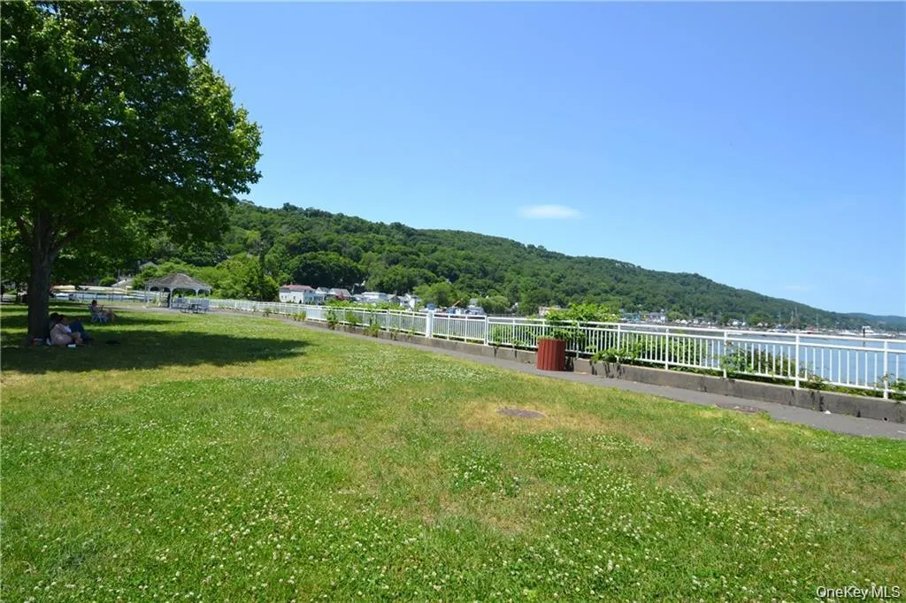 318 Harbor Cove, Orangetown, NY, 2 Bedrooms Bedrooms, 4 Rooms Rooms,2 BathroomsBathrooms,Residential,For Rent,Harbor Cove,0,1038675 318 Harbor Cove, Orangetown, NY, 2 Bedrooms Bedrooms, 4 Rooms Rooms,2 BathroomsBathrooms,Residential,For Rent,Harbor Cove,0,1038675