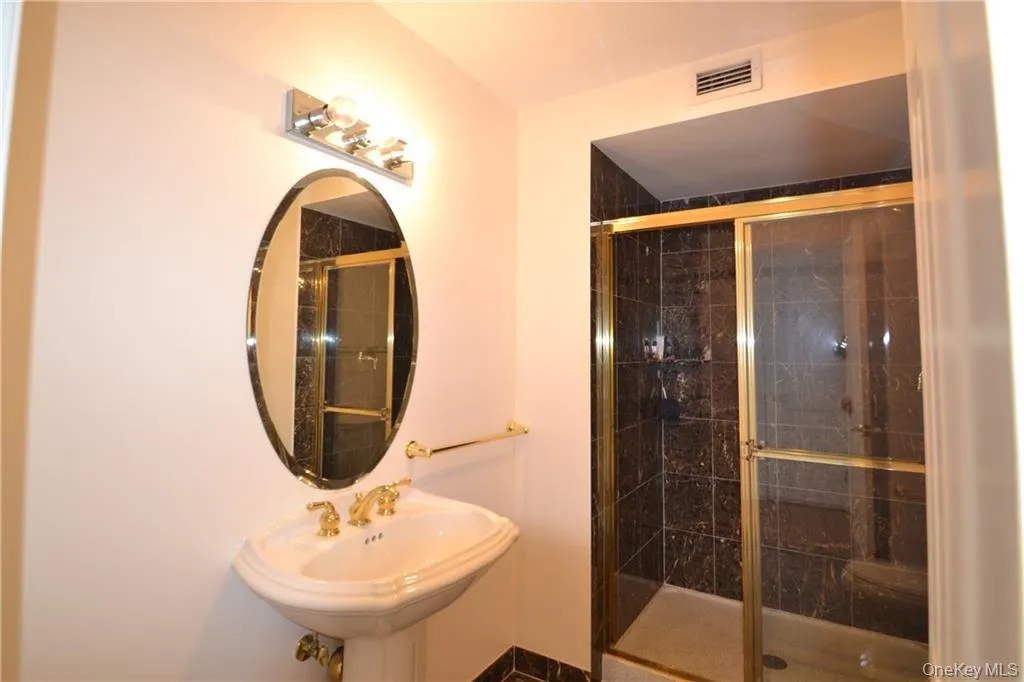 318 Harbor Cove, Orangetown, NY, 2 Bedrooms Bedrooms, 4 Rooms Rooms,2 BathroomsBathrooms,Residential,For Rent,Harbor Cove,0,1038675 318 Harbor Cove, Orangetown, NY, 2 Bedrooms Bedrooms, 4 Rooms Rooms,2 BathroomsBathrooms,Residential,For Rent,Harbor Cove,0,1038675
