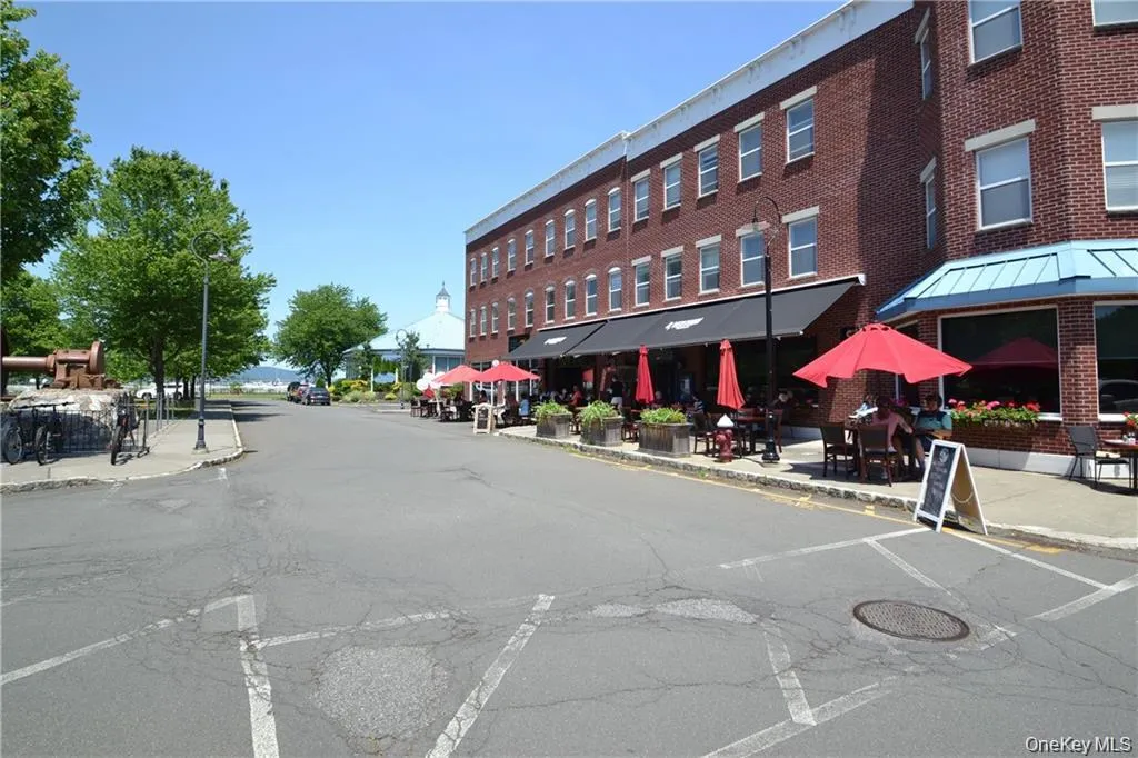 318 Harbor Cove, Orangetown, NY, 2 Bedrooms Bedrooms, 4 Rooms Rooms,2 BathroomsBathrooms,Residential,For Rent,Harbor Cove,0,1038675 318 Harbor Cove, Orangetown, NY, 2 Bedrooms Bedrooms, 4 Rooms Rooms,2 BathroomsBathrooms,Residential,For Rent,Harbor Cove,0,1038675