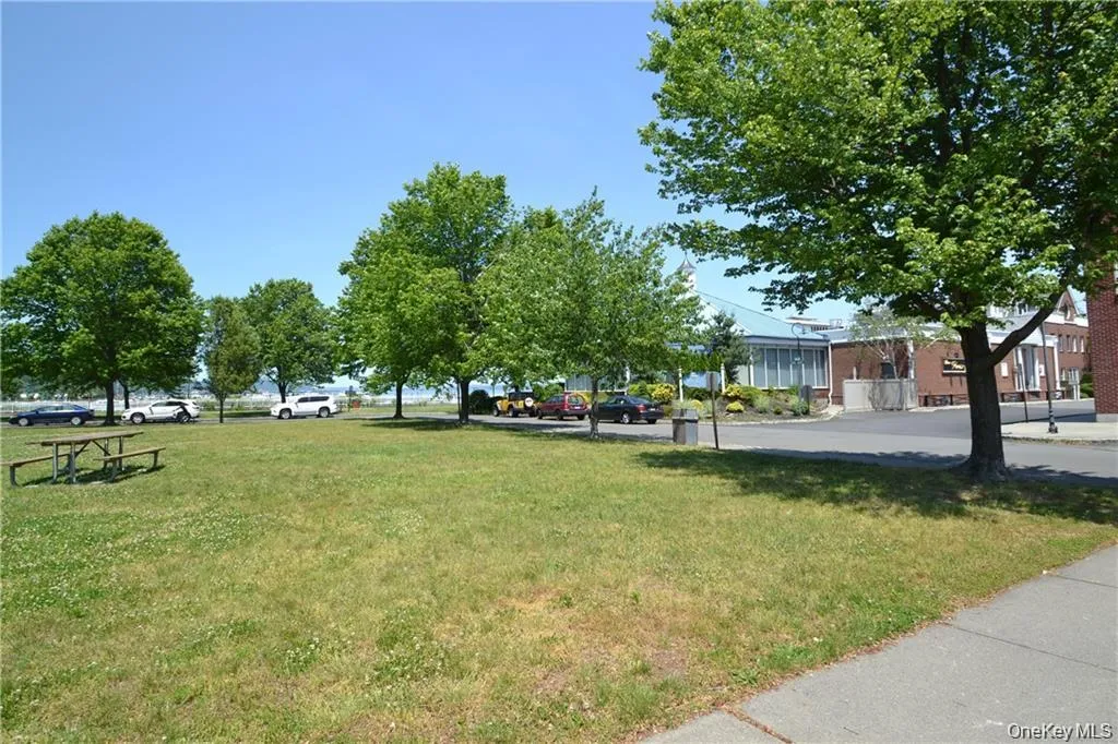 318 Harbor Cove, Orangetown, NY, 2 Bedrooms Bedrooms, 4 Rooms Rooms,2 BathroomsBathrooms,Residential,For Rent,Harbor Cove,0,1038675 318 Harbor Cove, Orangetown, NY, 2 Bedrooms Bedrooms, 4 Rooms Rooms,2 BathroomsBathrooms,Residential,For Rent,Harbor Cove,0,1038675