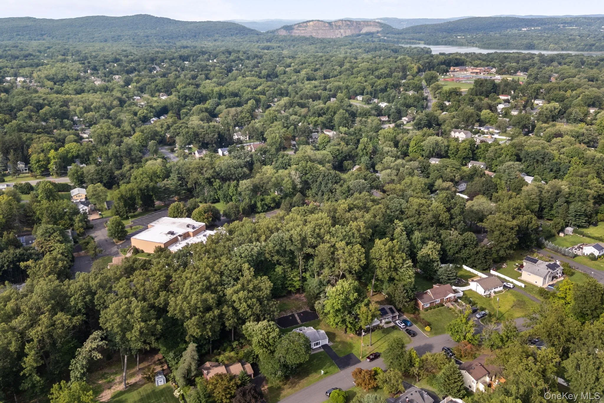 7 Windmill Lane, Clarkstown, NY, 3 Bedrooms Bedrooms, 9 Rooms Rooms,2 BathroomsBathrooms,Residential,For Rent,Windmill,0,1038676 7 Windmill Lane, Clarkstown, NY, 3 Bedrooms Bedrooms, 9 Rooms Rooms,2 BathroomsBathrooms,Residential,For Rent,Windmill,0,1038676
