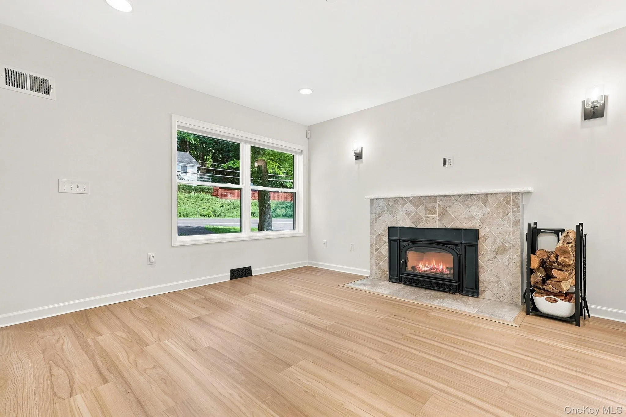 32 Red Oaks Mill Road, La Grange, NY, 3 Bedrooms Bedrooms, 9 Rooms Rooms,2 BathroomsBathrooms,Residential,For Rent,Red Oaks Mill,0,1038677 32 Red Oaks Mill Road, La Grange, NY, 3 Bedrooms Bedrooms, 9 Rooms Rooms,2 BathroomsBathrooms,Residential,For Rent,Red Oaks Mill,0,1038677