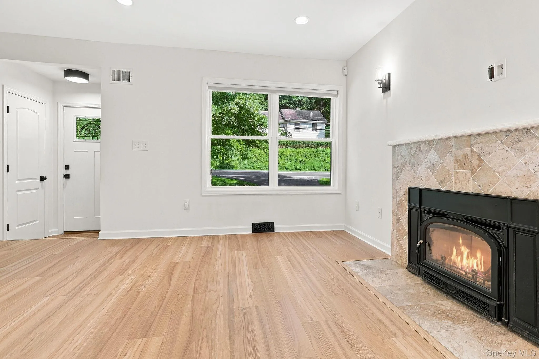 32 Red Oaks Mill Road, La Grange, NY, 3 Bedrooms Bedrooms, 9 Rooms Rooms,2 BathroomsBathrooms,Residential,For Rent,Red Oaks Mill,0,1038677 32 Red Oaks Mill Road, La Grange, NY, 3 Bedrooms Bedrooms, 9 Rooms Rooms,2 BathroomsBathrooms,Residential,For Rent,Red Oaks Mill,0,1038677