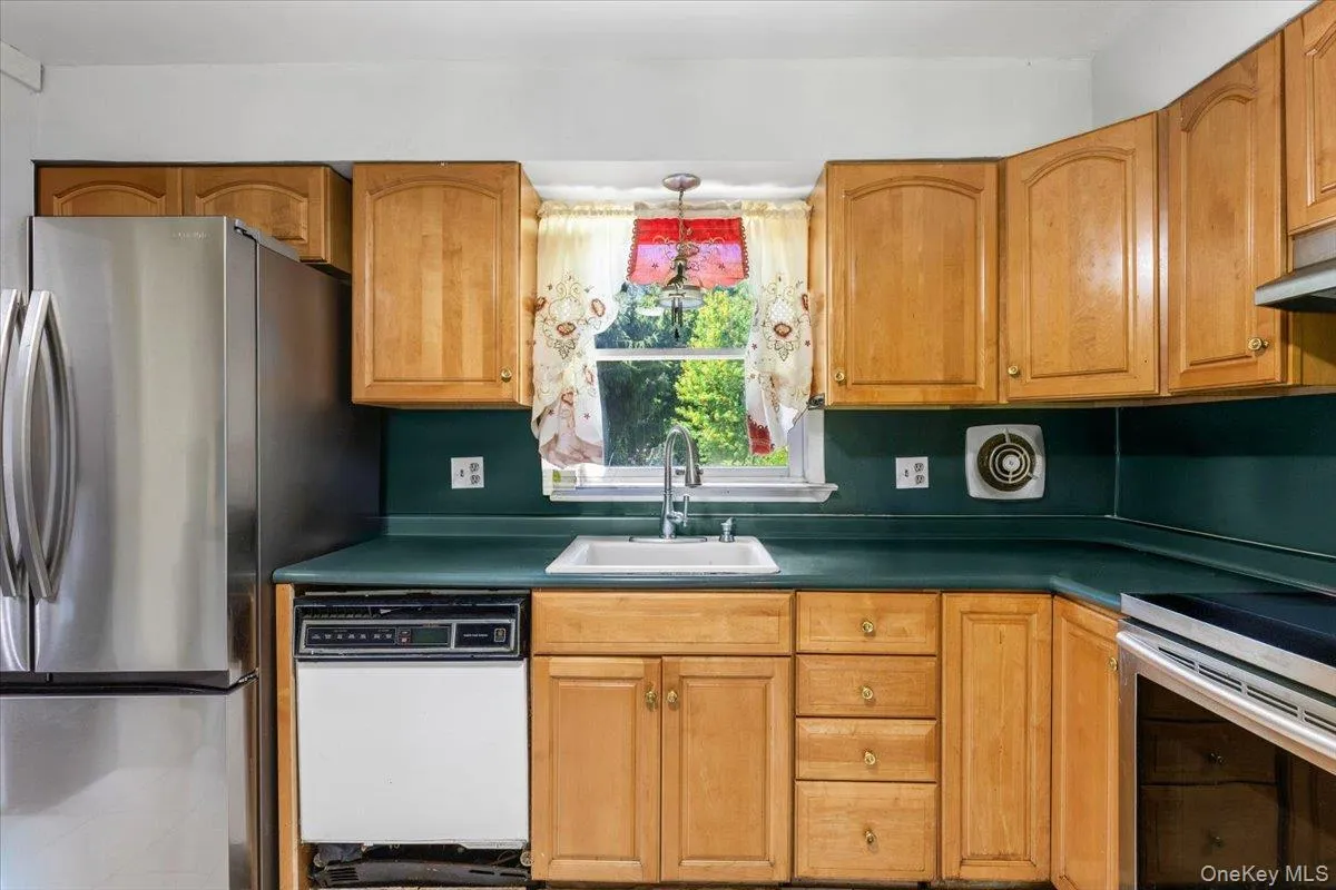 3 Jaycox Lane, East Fishkill, NY, 3 Bedrooms Bedrooms, 6 Rooms Rooms,1 BathroomBathrooms,Residential,For Rent,Jaycox,0,1038684 3 Jaycox Lane, East Fishkill, NY, 3 Bedrooms Bedrooms, 6 Rooms Rooms,1 BathroomBathrooms,Residential,For Rent,Jaycox,0,1038684