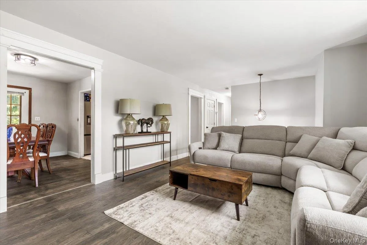 3 Jaycox Lane, East Fishkill, NY, 3 Bedrooms Bedrooms, 6 Rooms Rooms,1 BathroomBathrooms,Residential,For Rent,Jaycox,0,1038684 3 Jaycox Lane, East Fishkill, NY, 3 Bedrooms Bedrooms, 6 Rooms Rooms,1 BathroomBathrooms,Residential,For Rent,Jaycox,0,1038684
