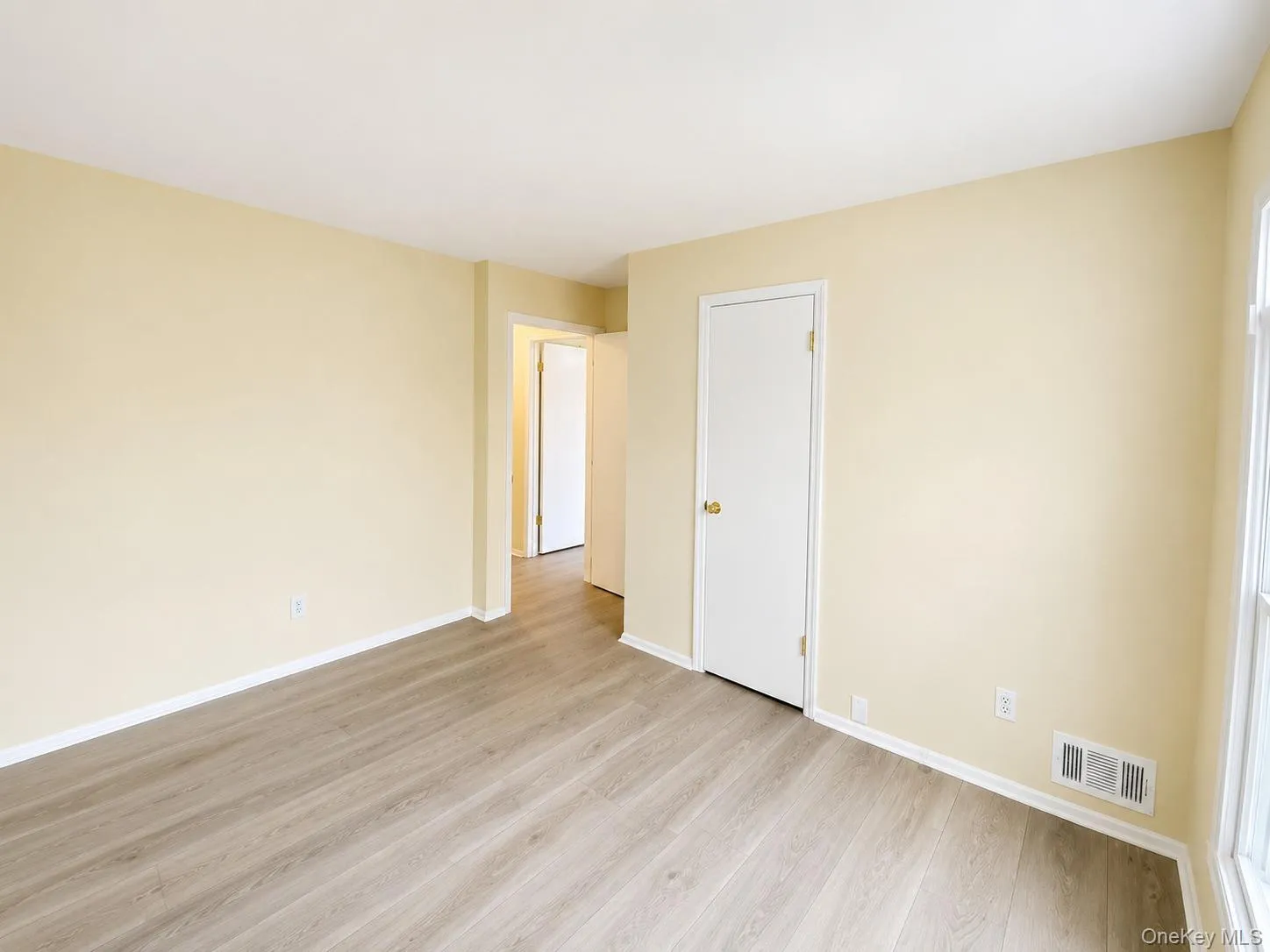 Main level guest bedroom. Main level guest bedroom.