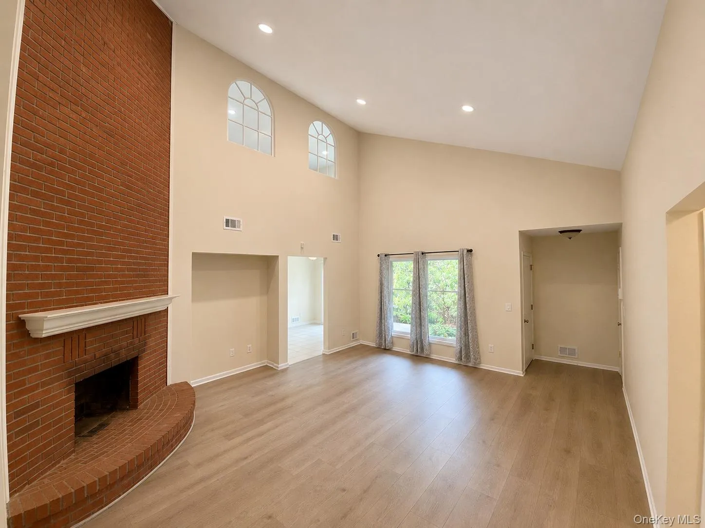 Brand new flooring and ample lighting throughout. Brand new flooring and ample lighting throughout.