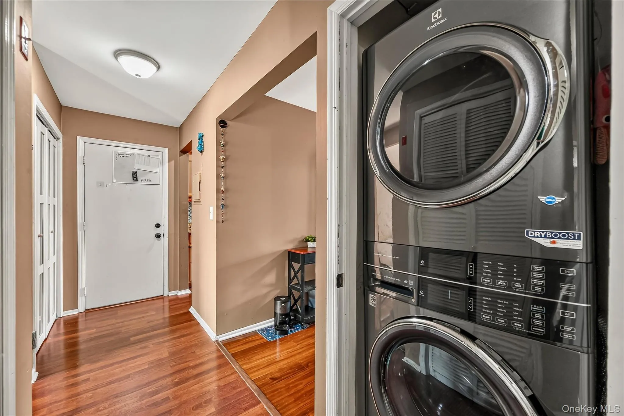 25 College Avenue, Clarkstown, NY, 2 Bedrooms Bedrooms, 7 Rooms Rooms,2 BathroomsBathrooms,Residential,For Rent,College,0,1038689 25 College Avenue, Clarkstown, NY, 2 Bedrooms Bedrooms, 7 Rooms Rooms,2 BathroomsBathrooms,Residential,For Rent,College,0,1038689