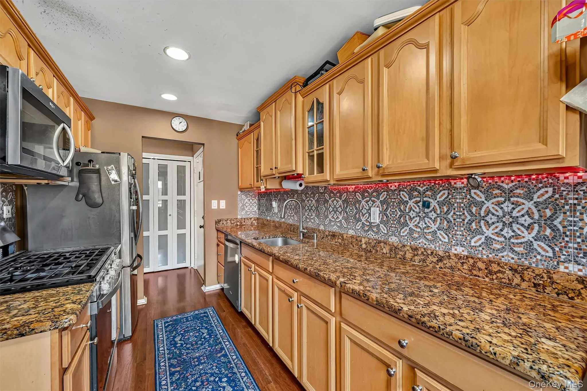 25 College Avenue, Clarkstown, NY, 2 Bedrooms Bedrooms, 7 Rooms Rooms,2 BathroomsBathrooms,Residential,For Rent,College,0,1038689 25 College Avenue, Clarkstown, NY, 2 Bedrooms Bedrooms, 7 Rooms Rooms,2 BathroomsBathrooms,Residential,For Rent,College,0,1038689