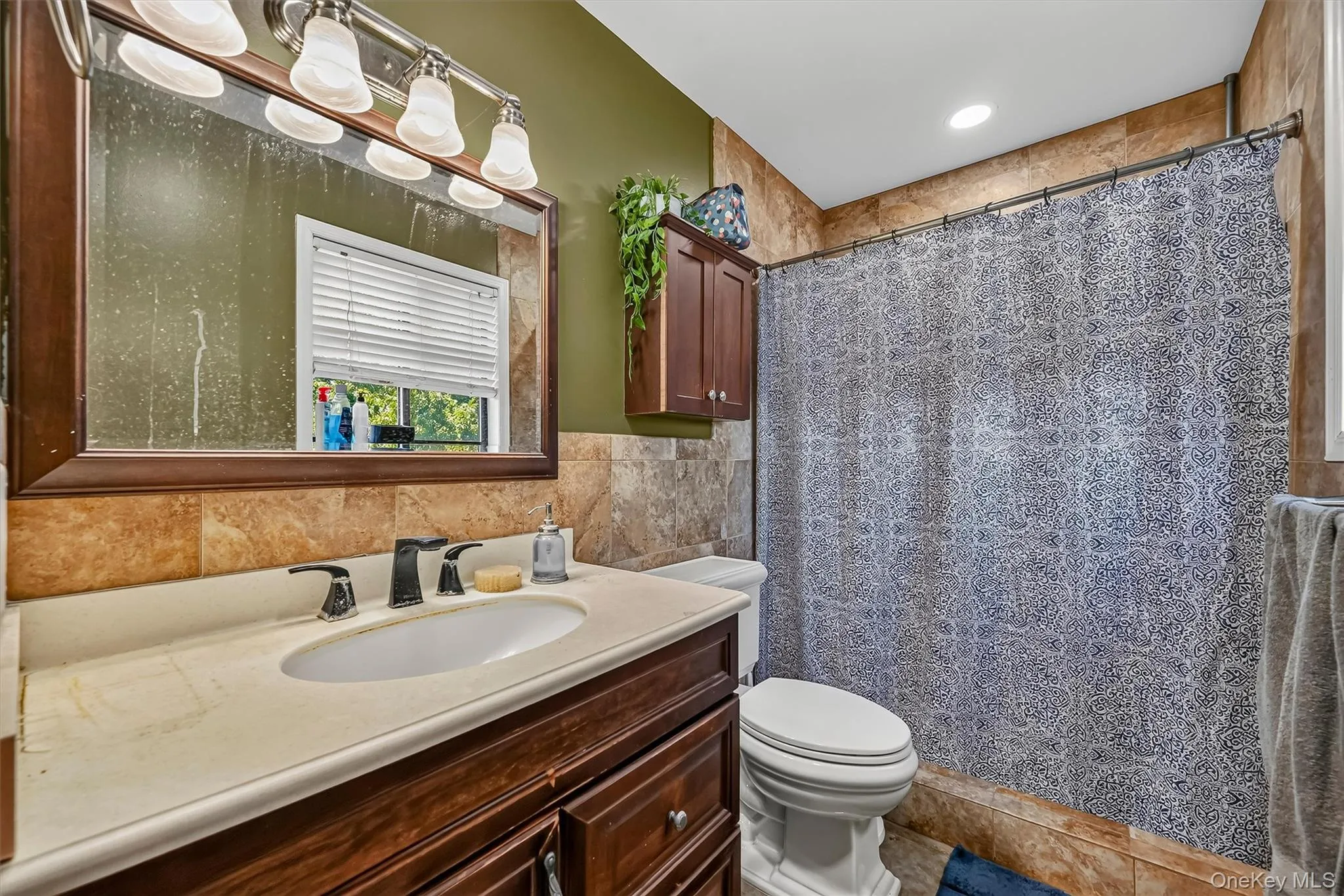 25 College Avenue, Clarkstown, NY, 2 Bedrooms Bedrooms, 7 Rooms Rooms,2 BathroomsBathrooms,Residential,For Rent,College,0,1038689 25 College Avenue, Clarkstown, NY, 2 Bedrooms Bedrooms, 7 Rooms Rooms,2 BathroomsBathrooms,Residential,For Rent,College,0,1038689